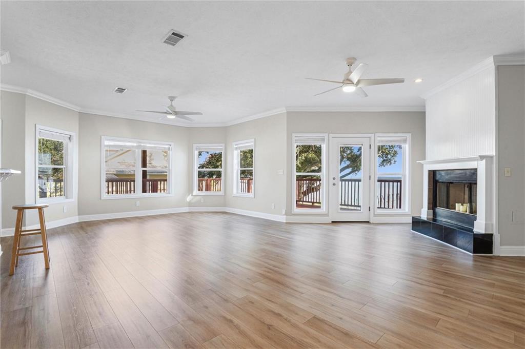3917 Bay Front Road