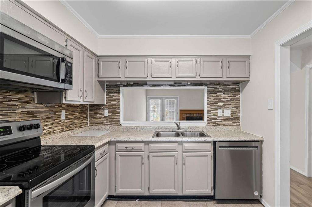 5900 Grelot Road # 504