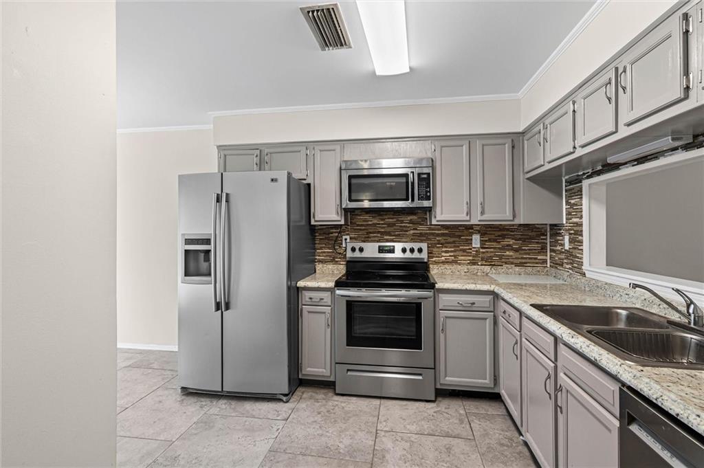 5900 Grelot Road # 504