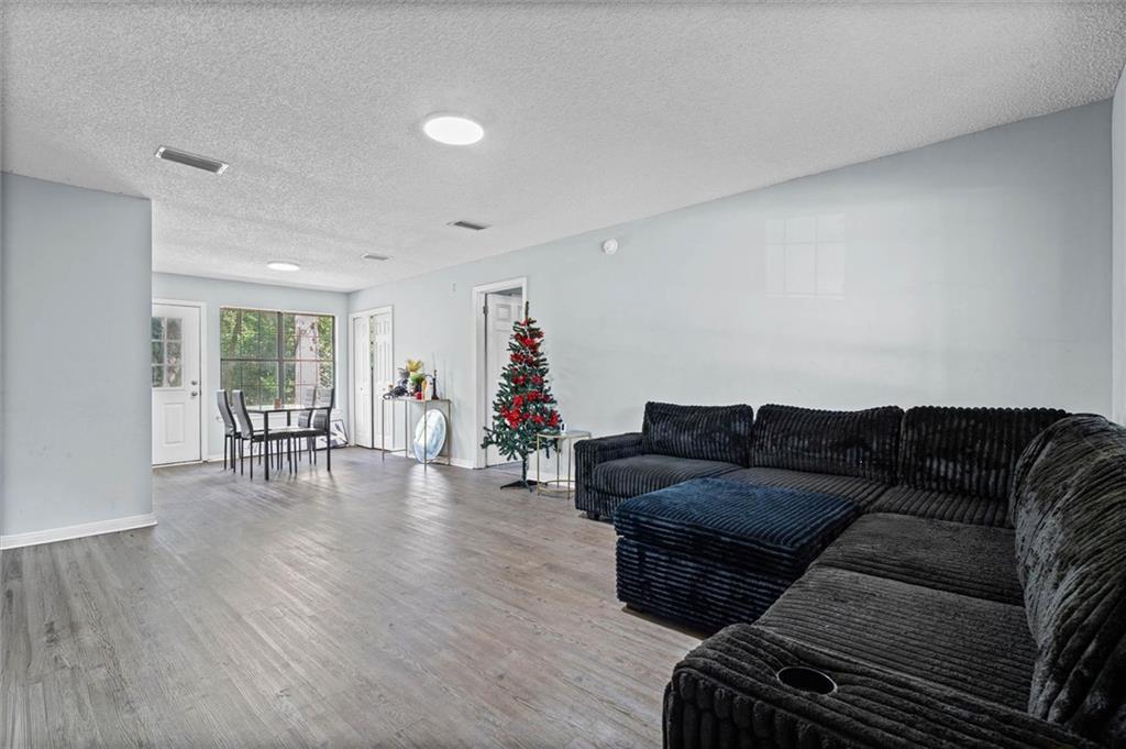1469 Mamie Drive