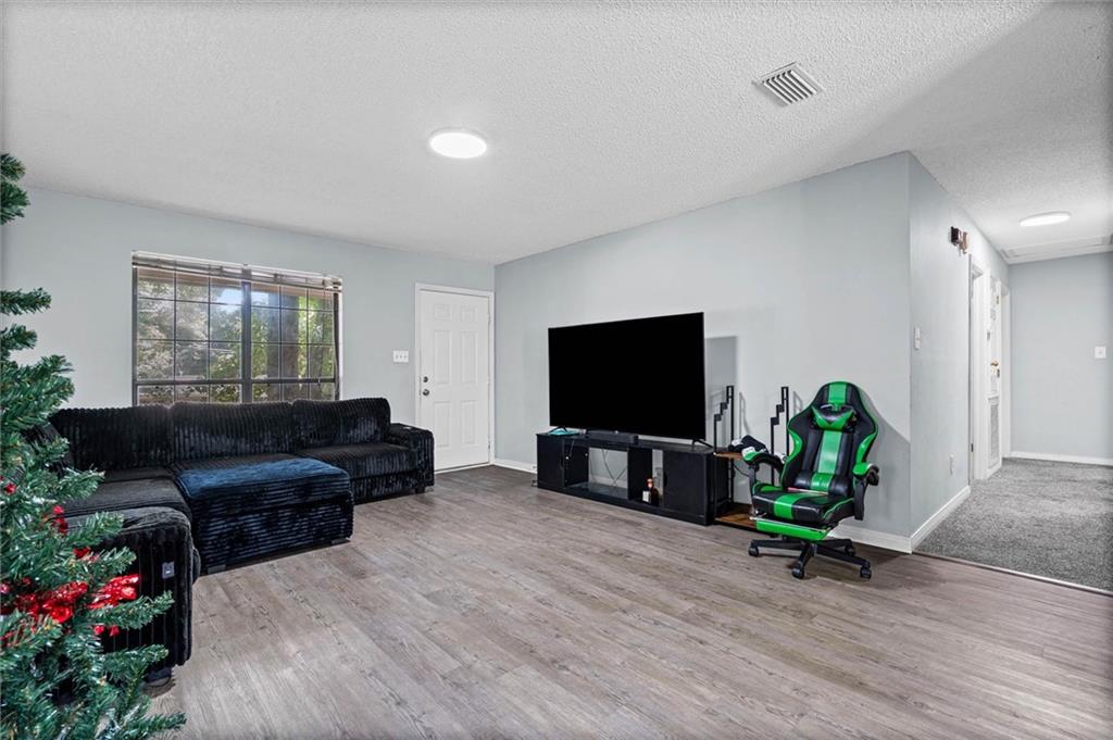 1469 Mamie Drive