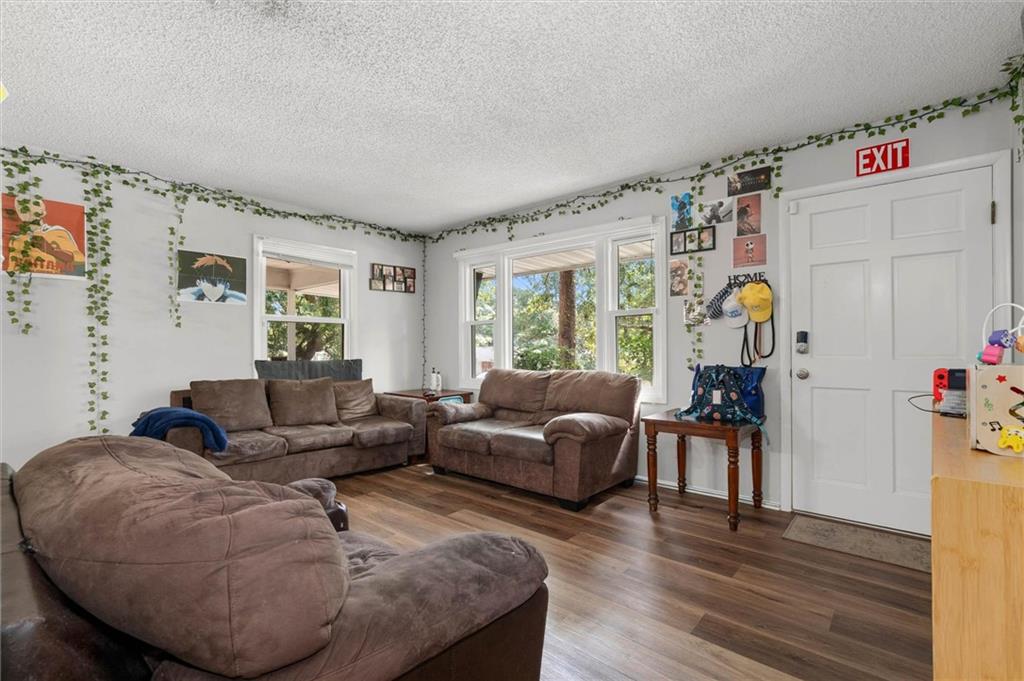 1465 Mamie Drive
