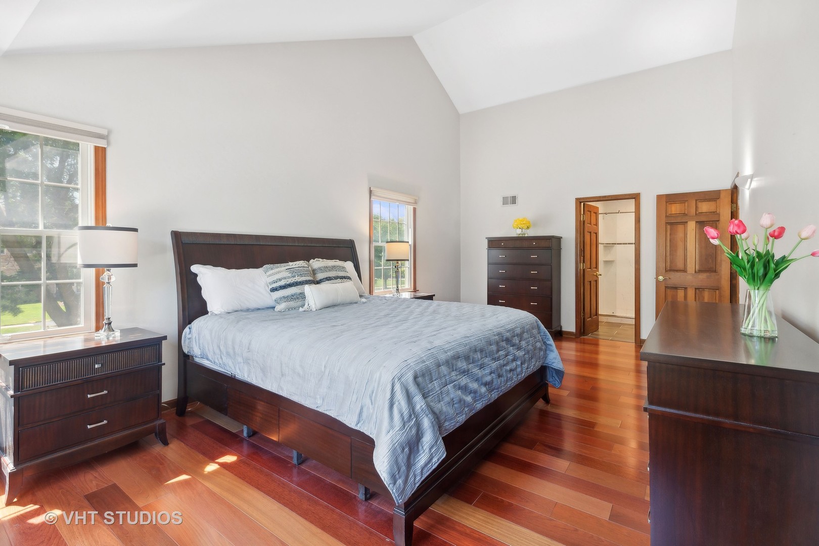 929 E Rosewood Avenue