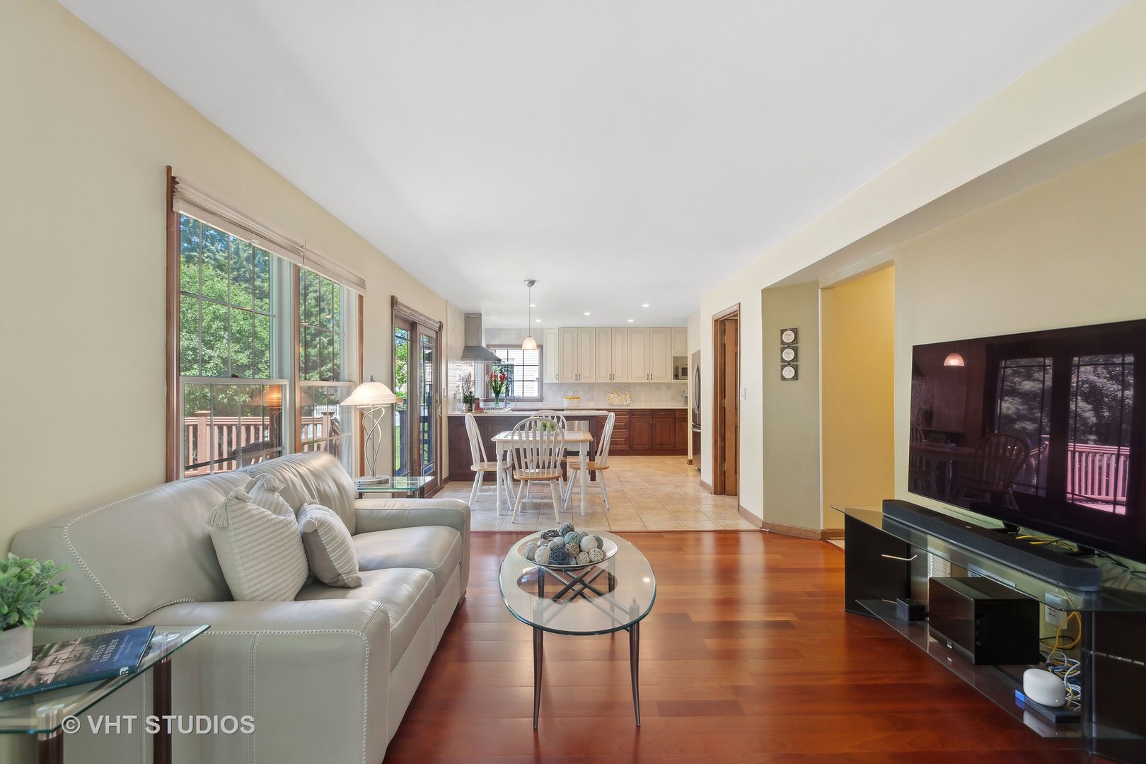 929 E Rosewood Avenue