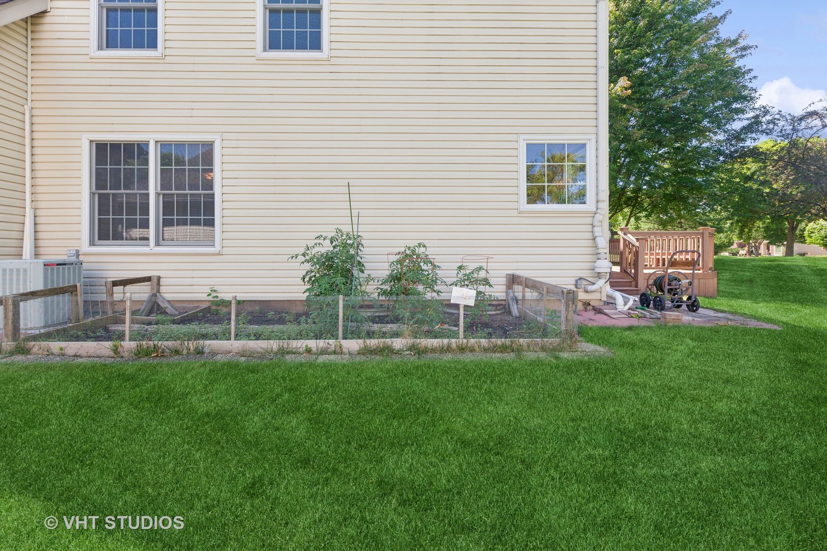 929 E Rosewood Avenue