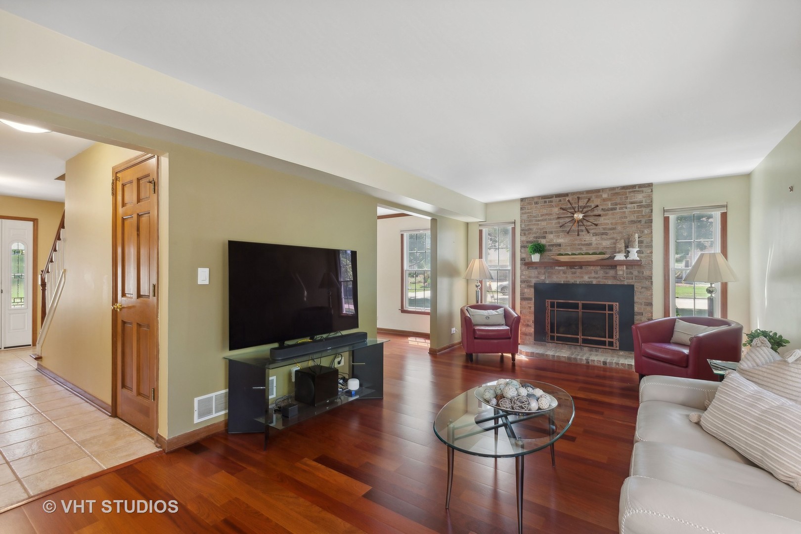 929 E Rosewood Avenue