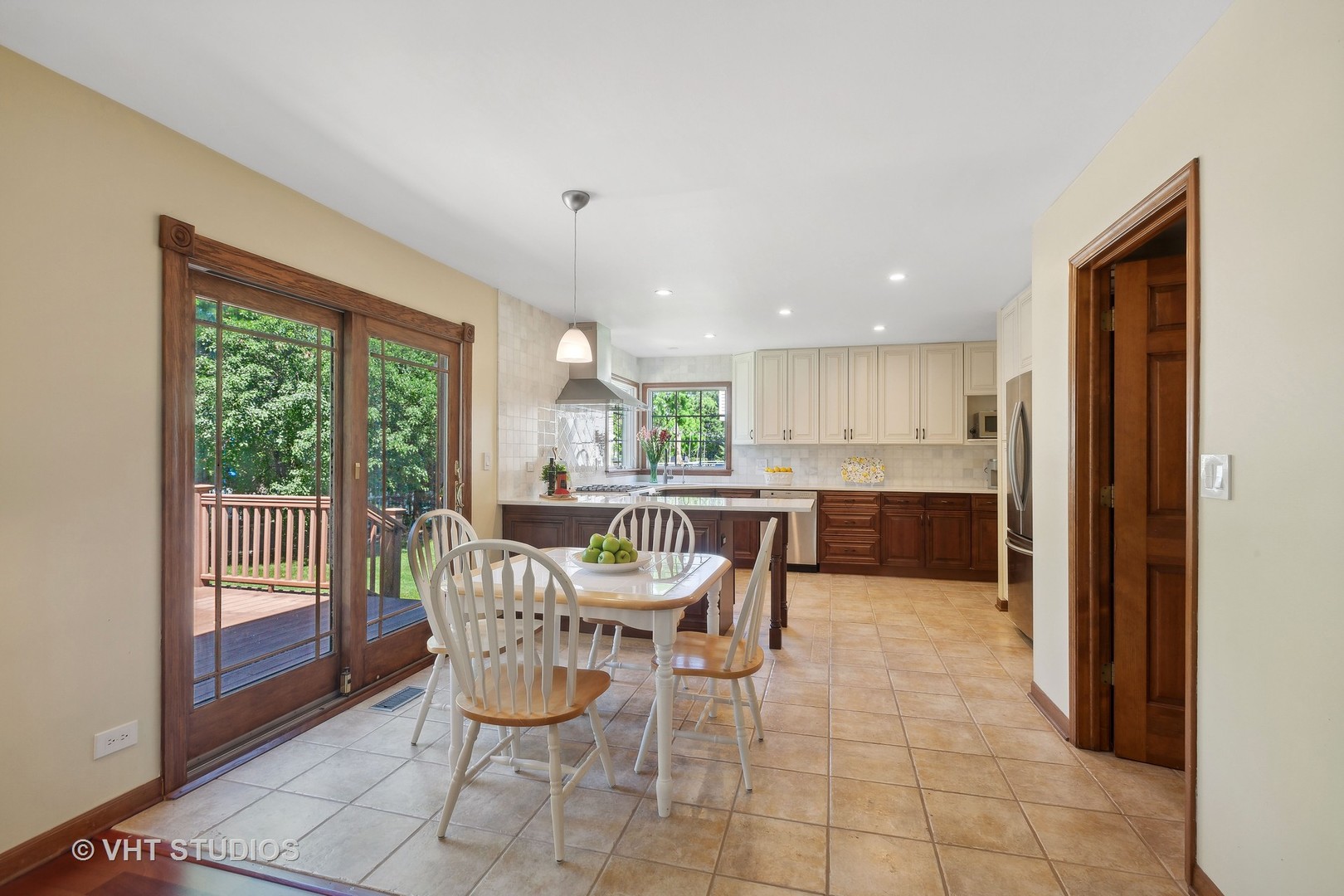 929 E Rosewood Avenue