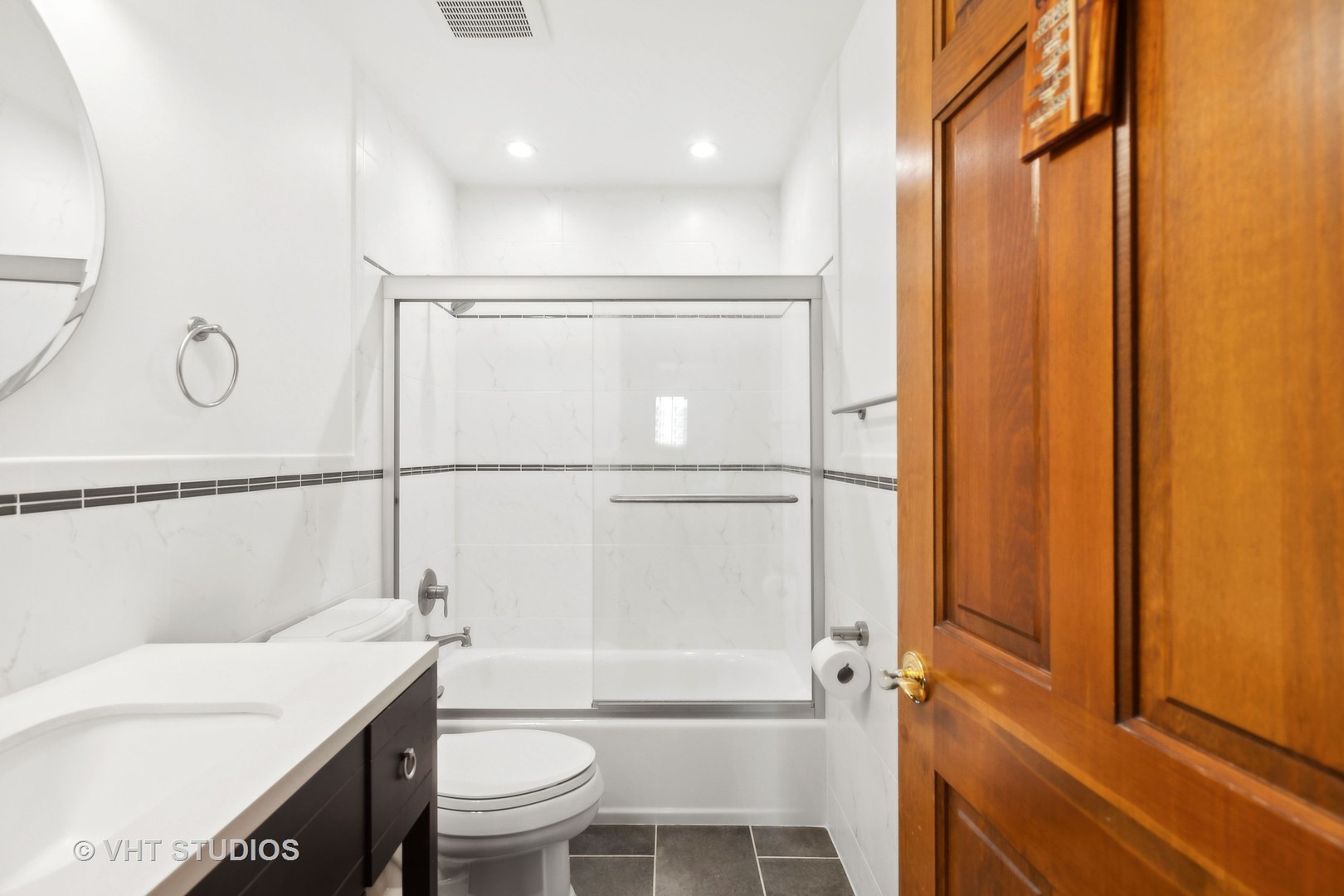 929 E Rosewood Avenue