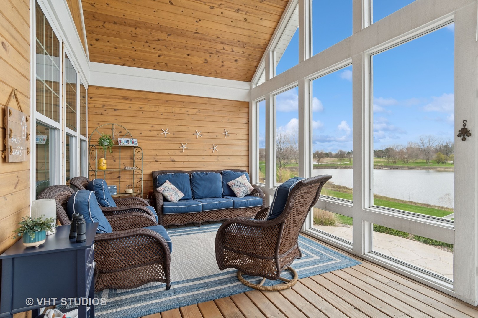 3635 Chesapeake Lane