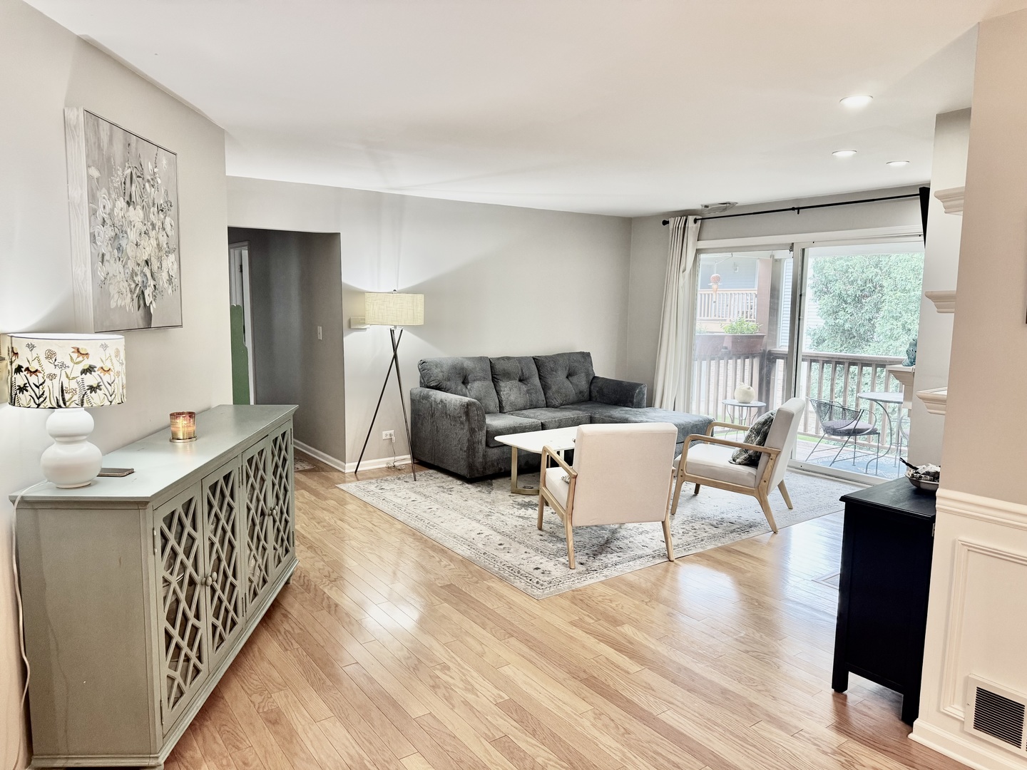 630 Zaininger Avenue Unit: D