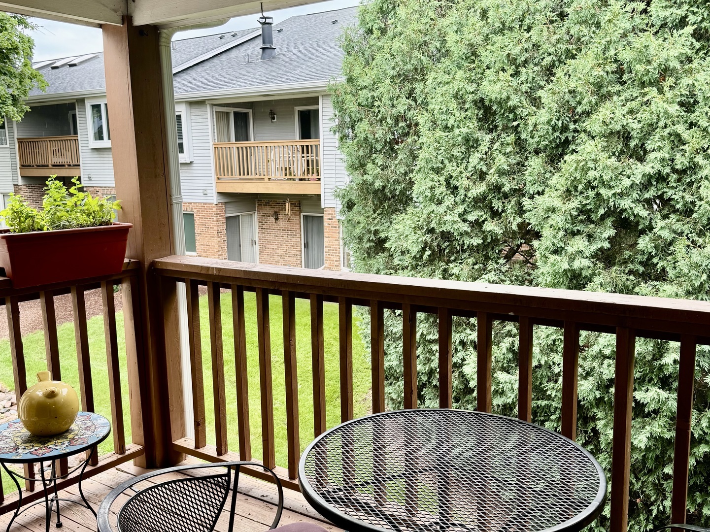 630 Zaininger Avenue Unit: D