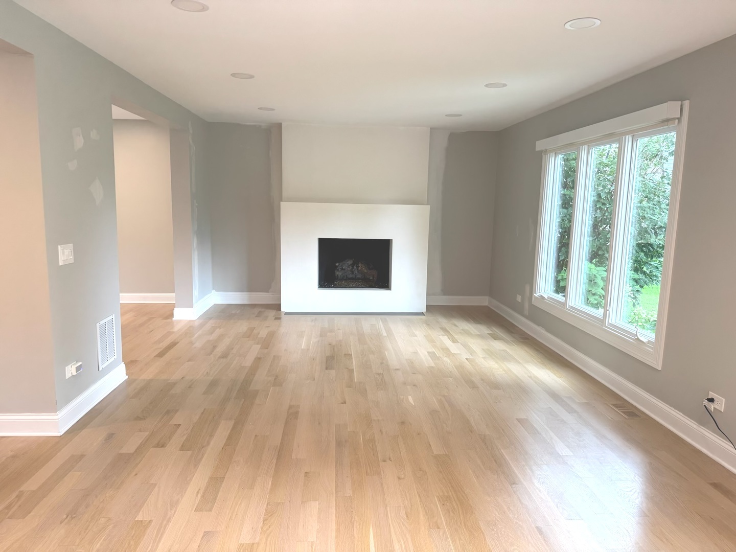 1019 Thunderbird Lane