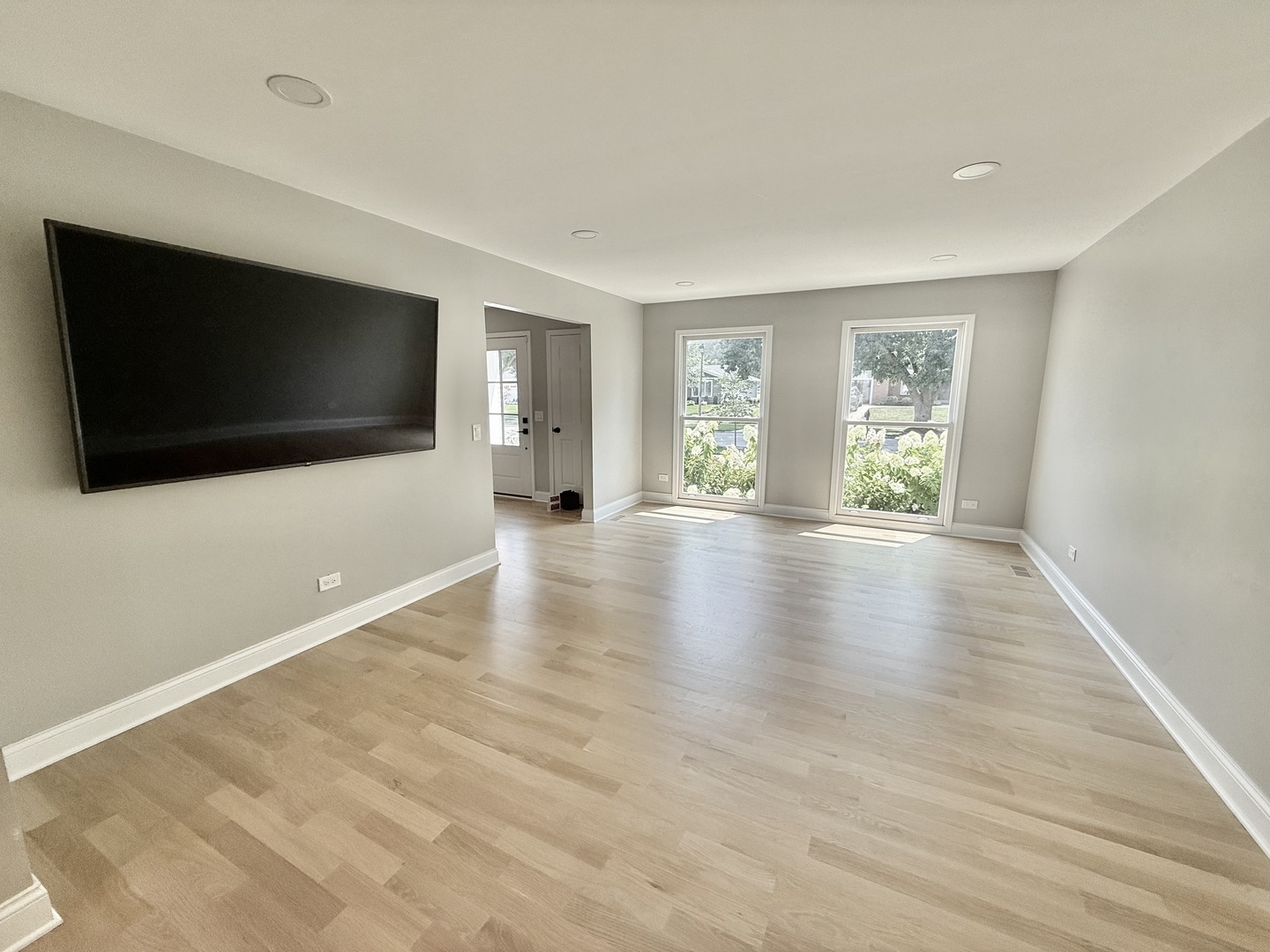 1019 Thunderbird Lane
