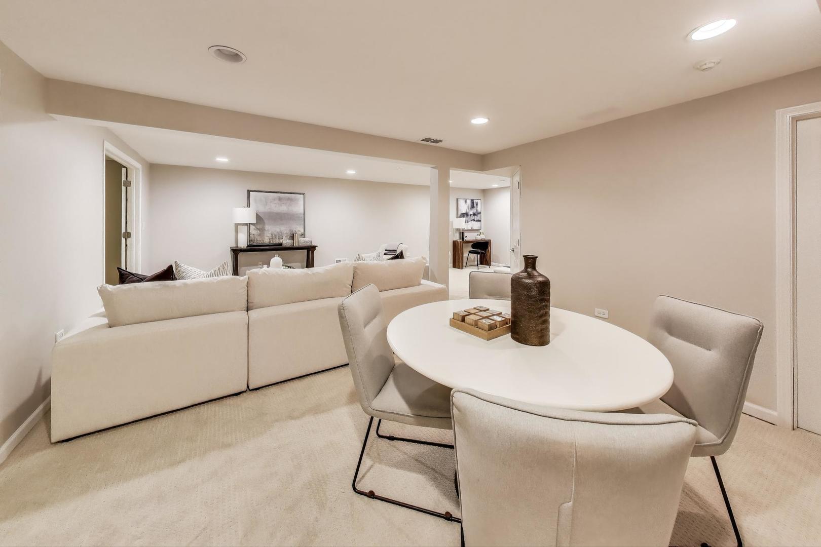 2851 Normandy Circle