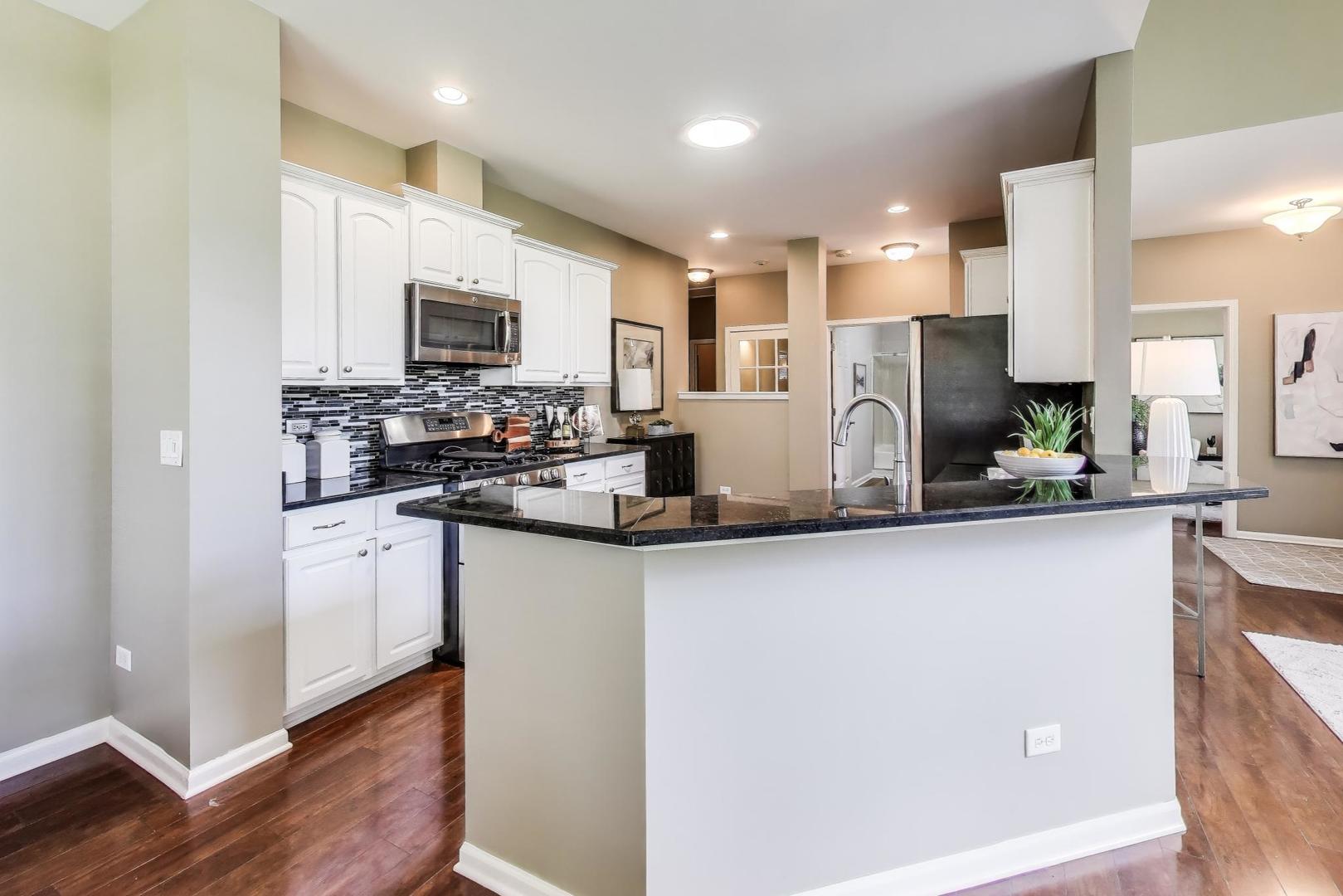 2851 Normandy Circle