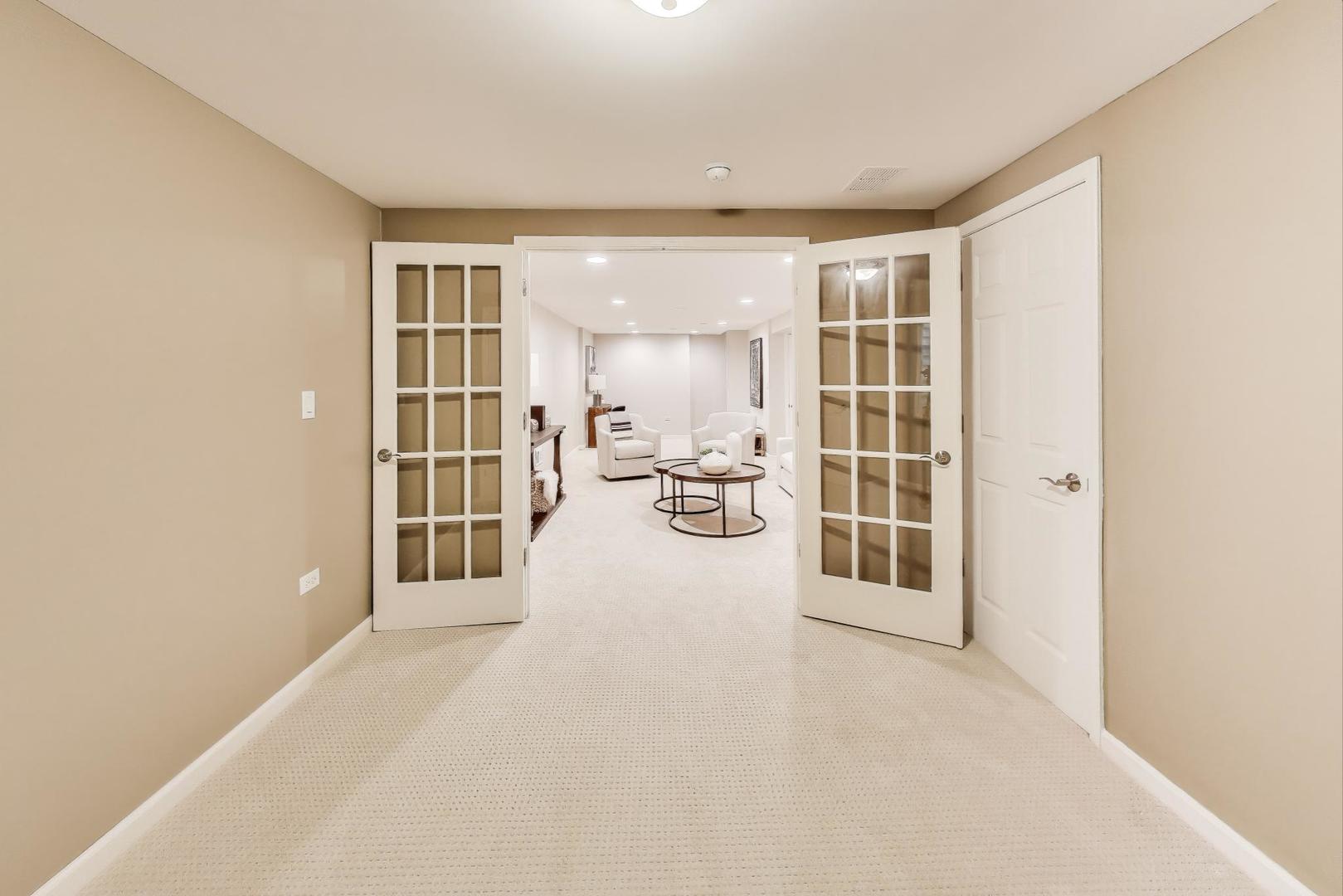2851 Normandy Circle
