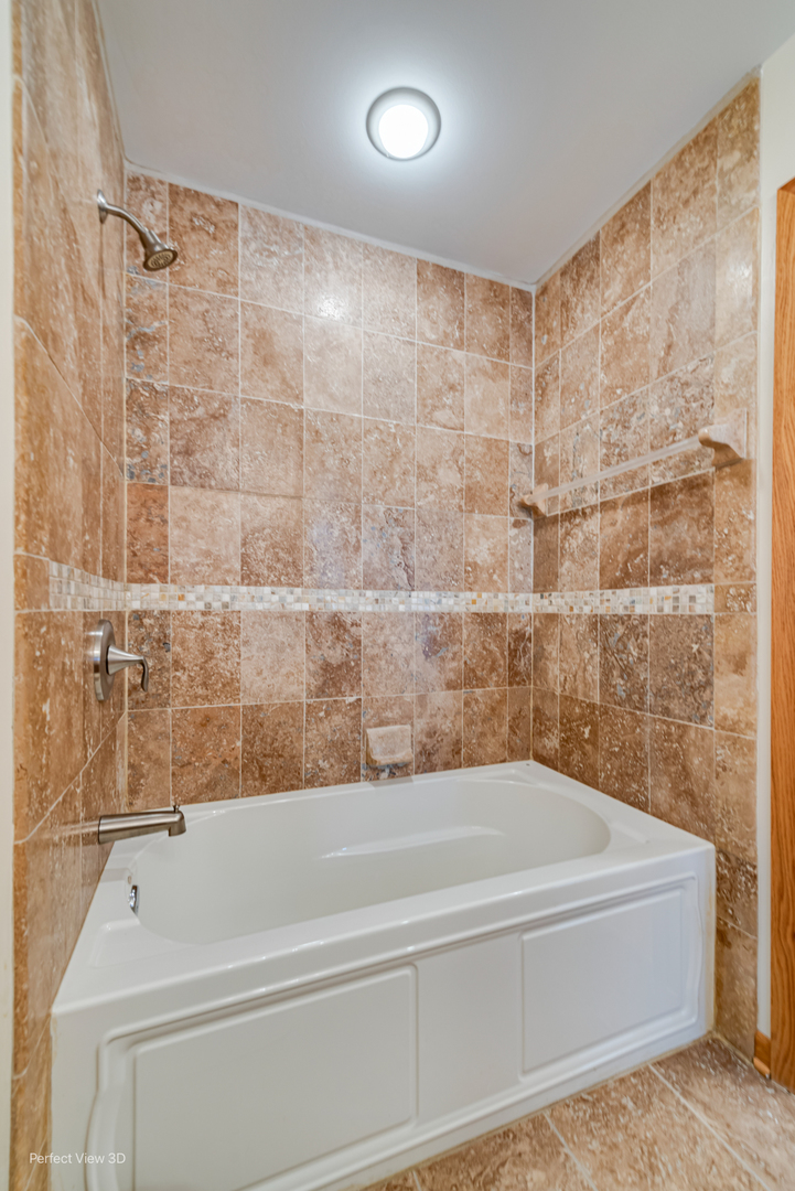 1081 Onwentsia Court