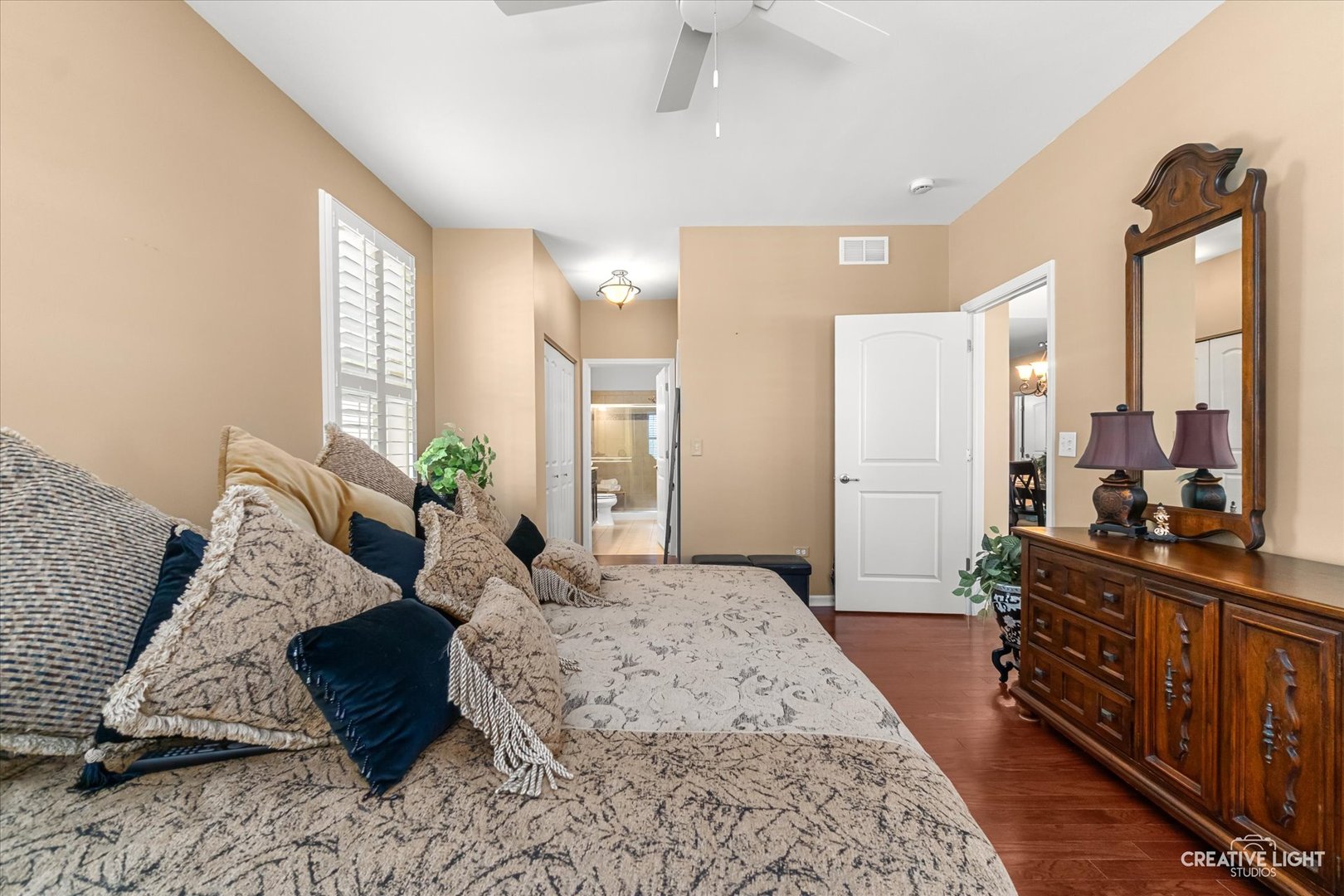 4071 Chesapeake Lane