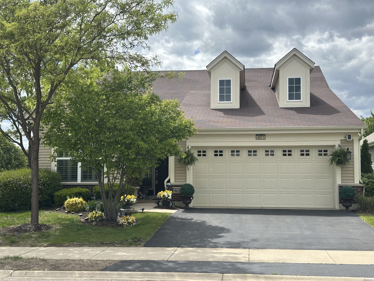 4071 Chesapeake Lane