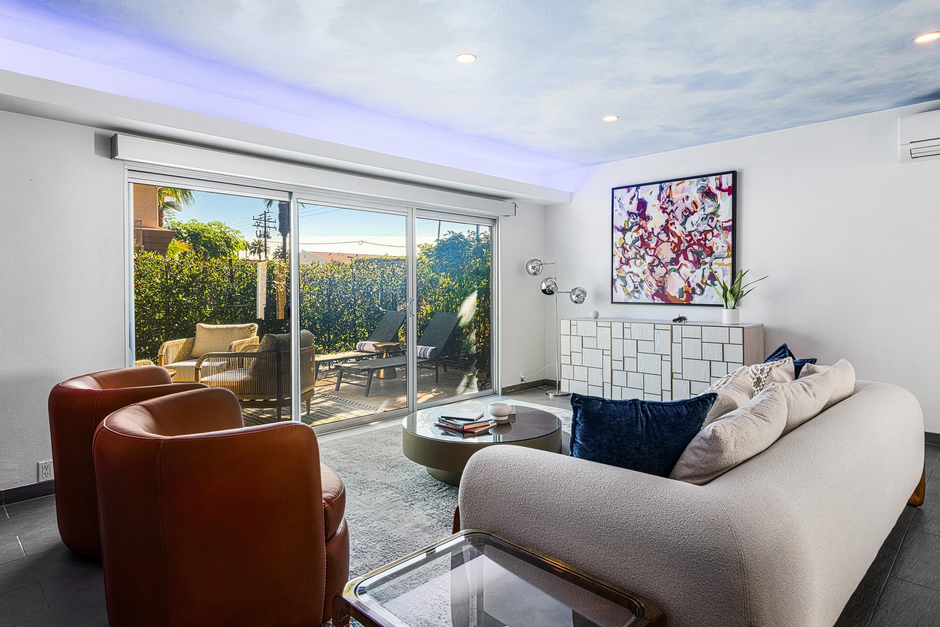 500 W Arenas RD Unit: 10