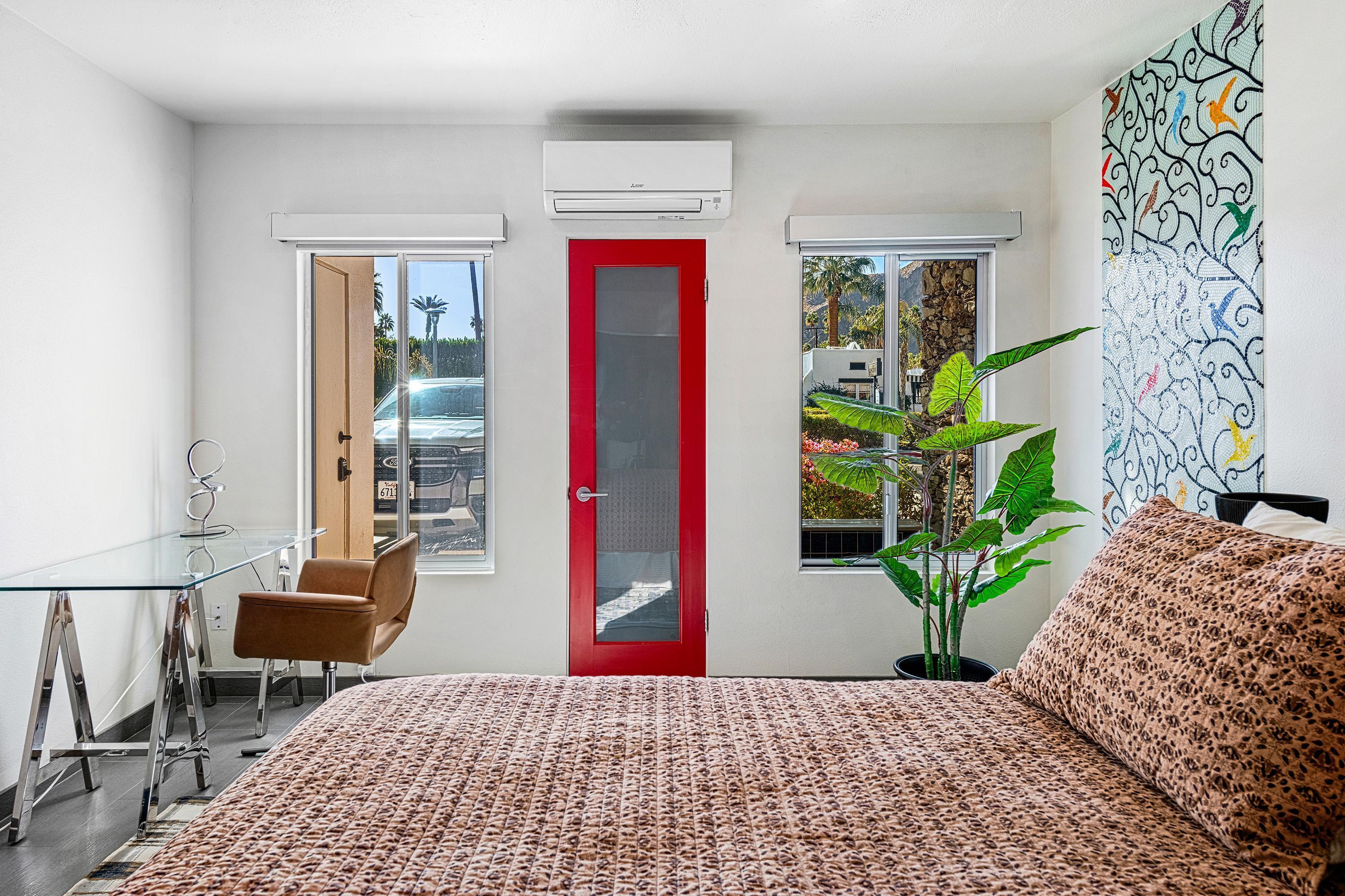500 W Arenas RD Unit: 10