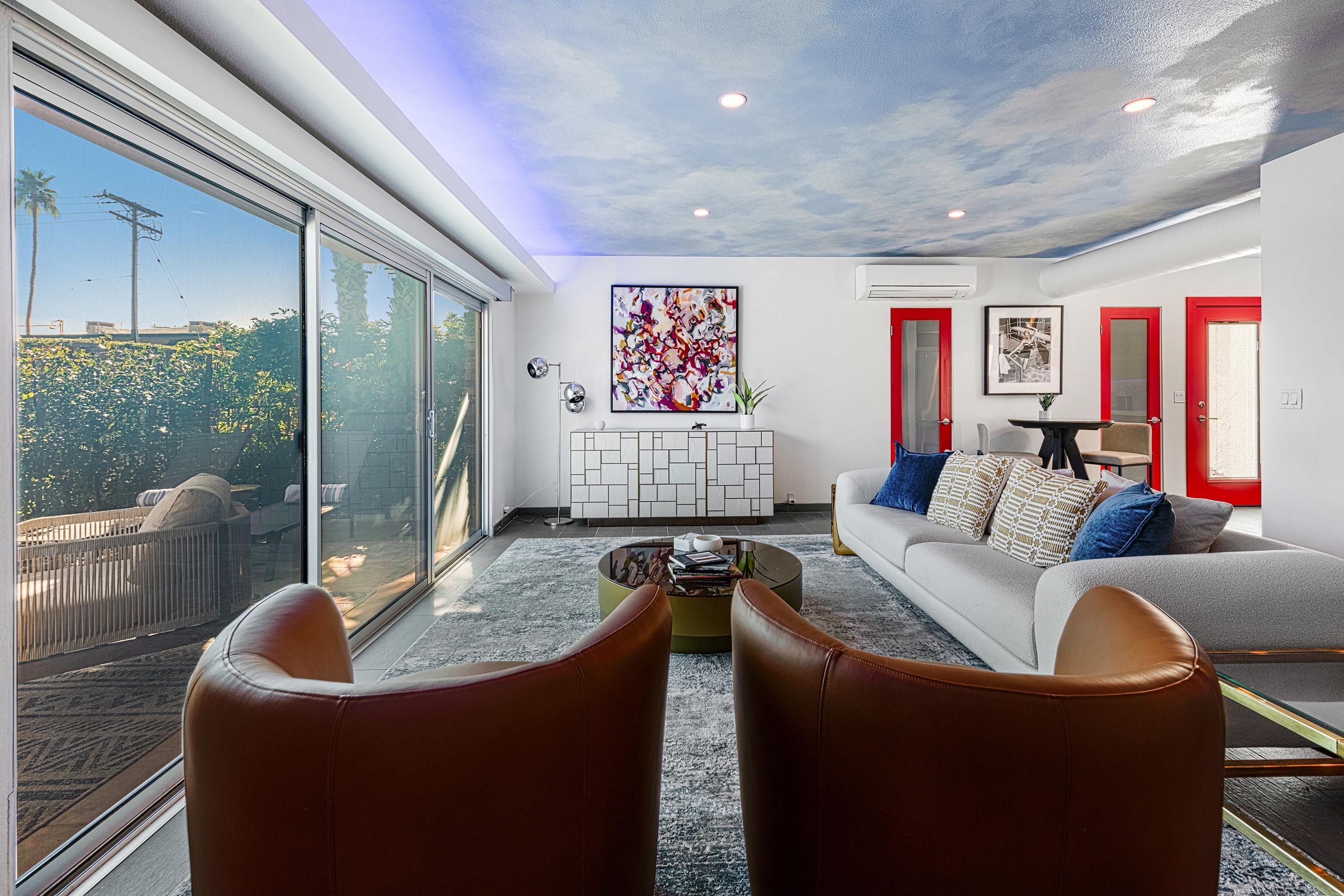 500 W Arenas RD Unit: 10