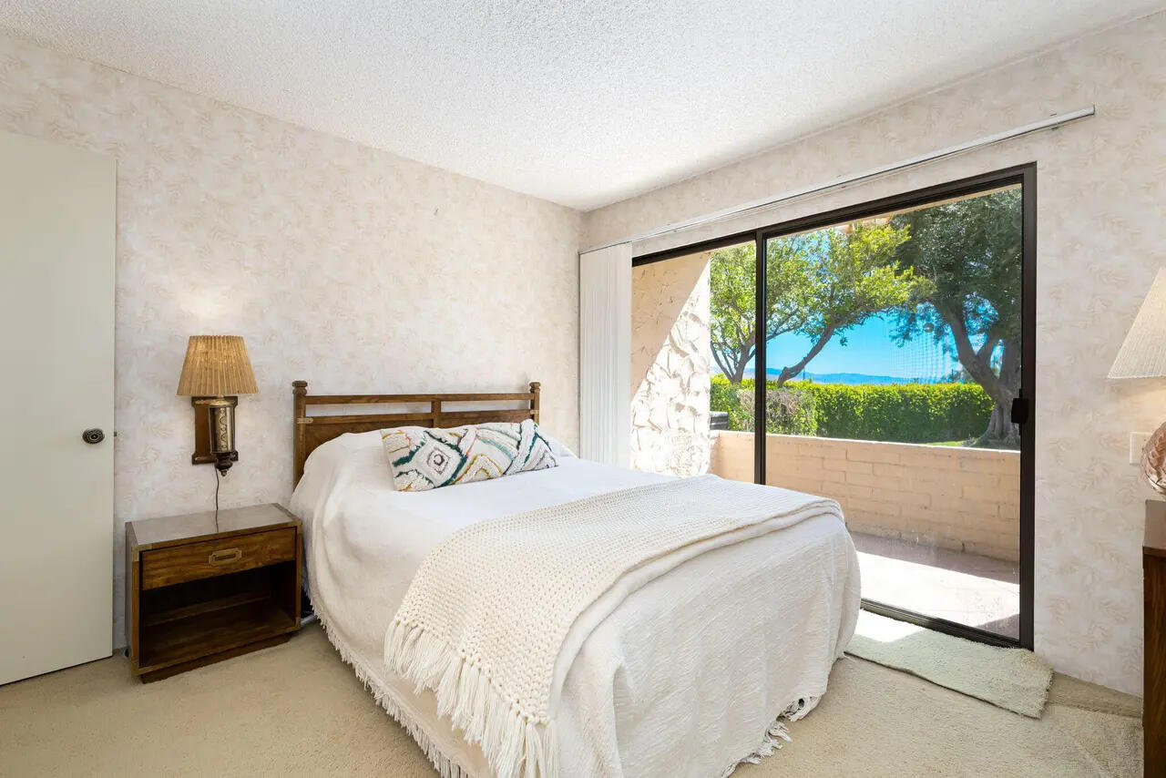 2604 N Whitewater Club DR Unit: A