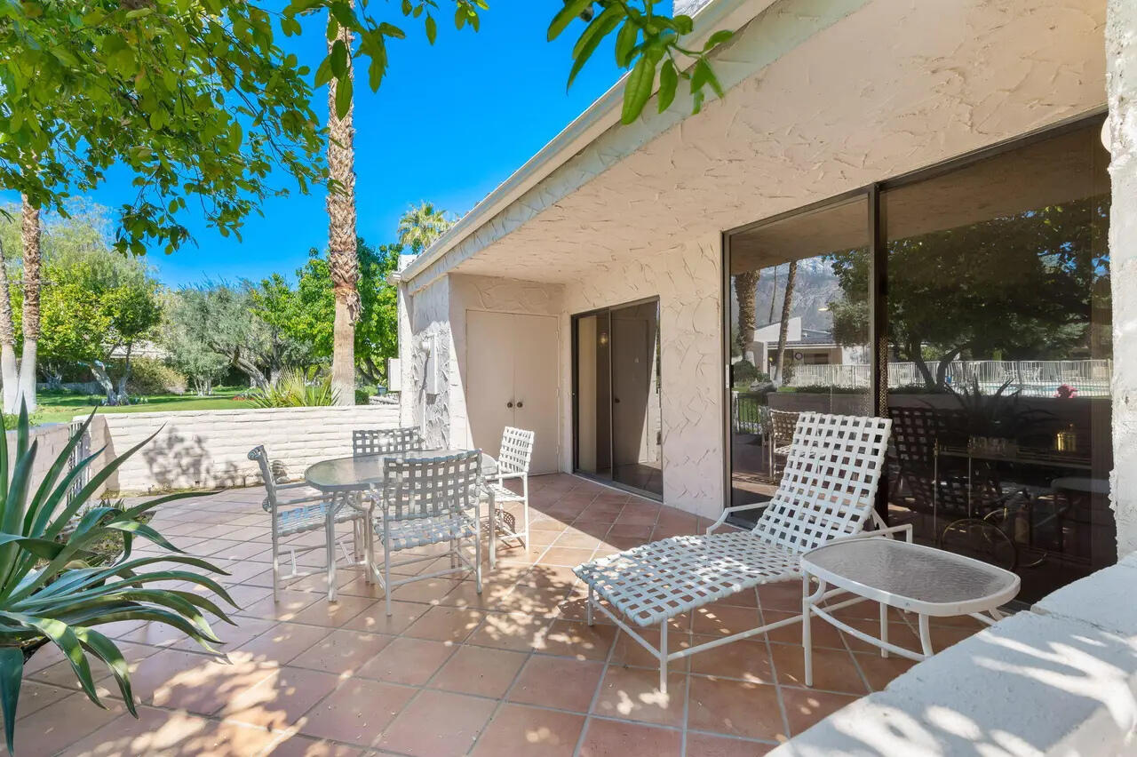 2604 N Whitewater Club DR Unit: A