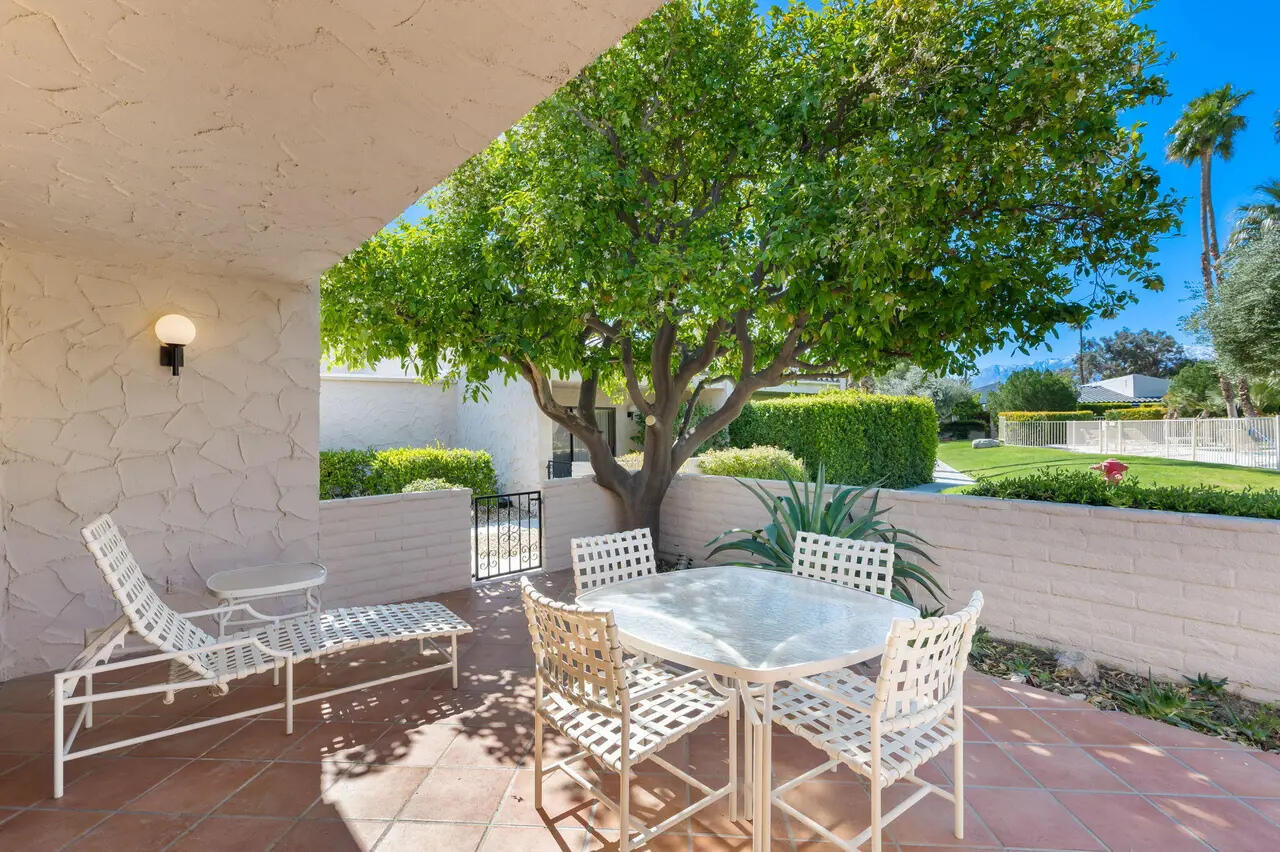 2604 N Whitewater Club DR Unit: A
