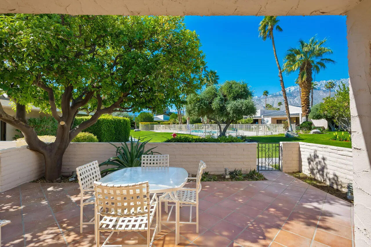 2604 N Whitewater Club DR Unit: A