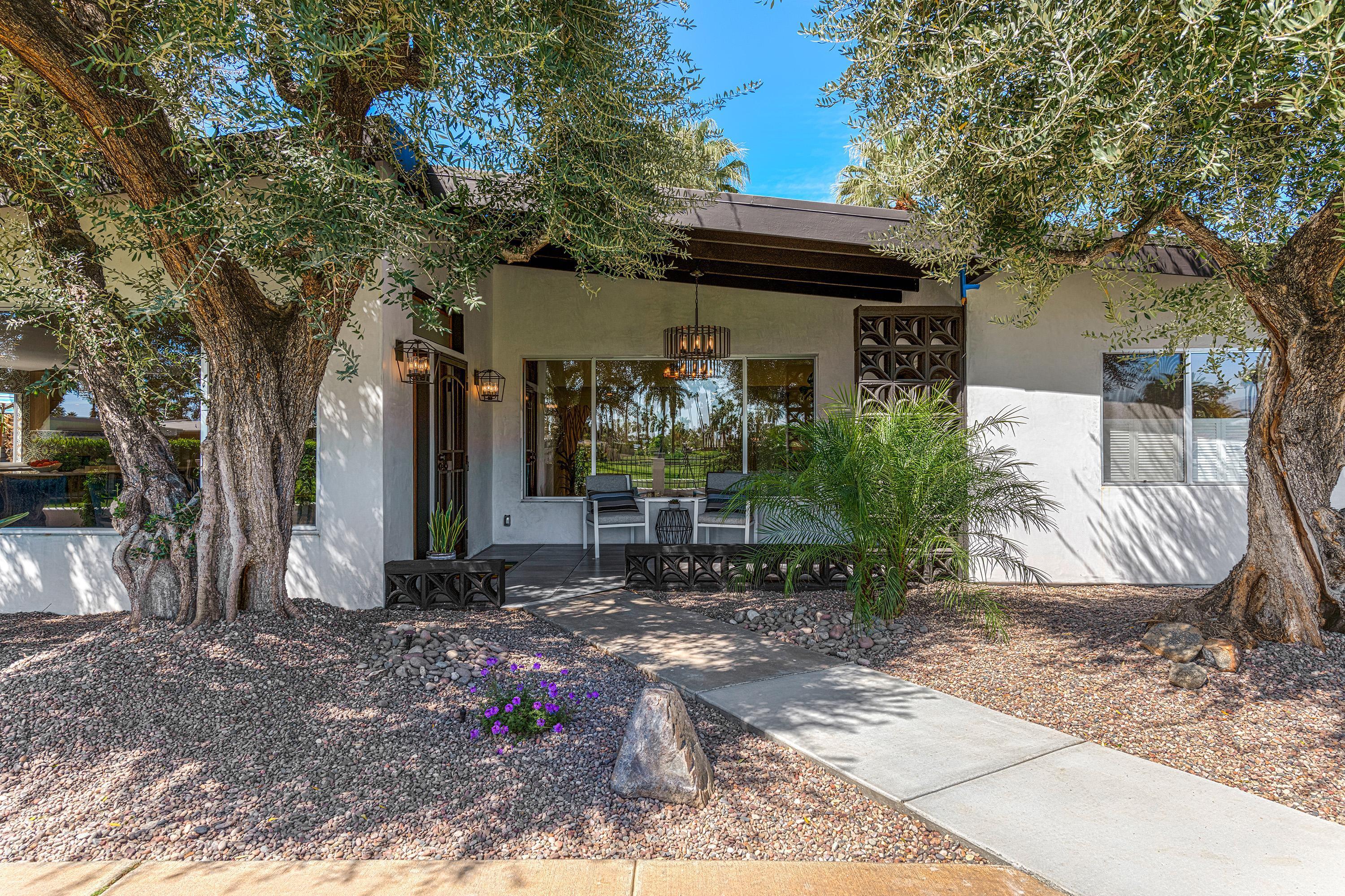 5155 E Bobolink LN