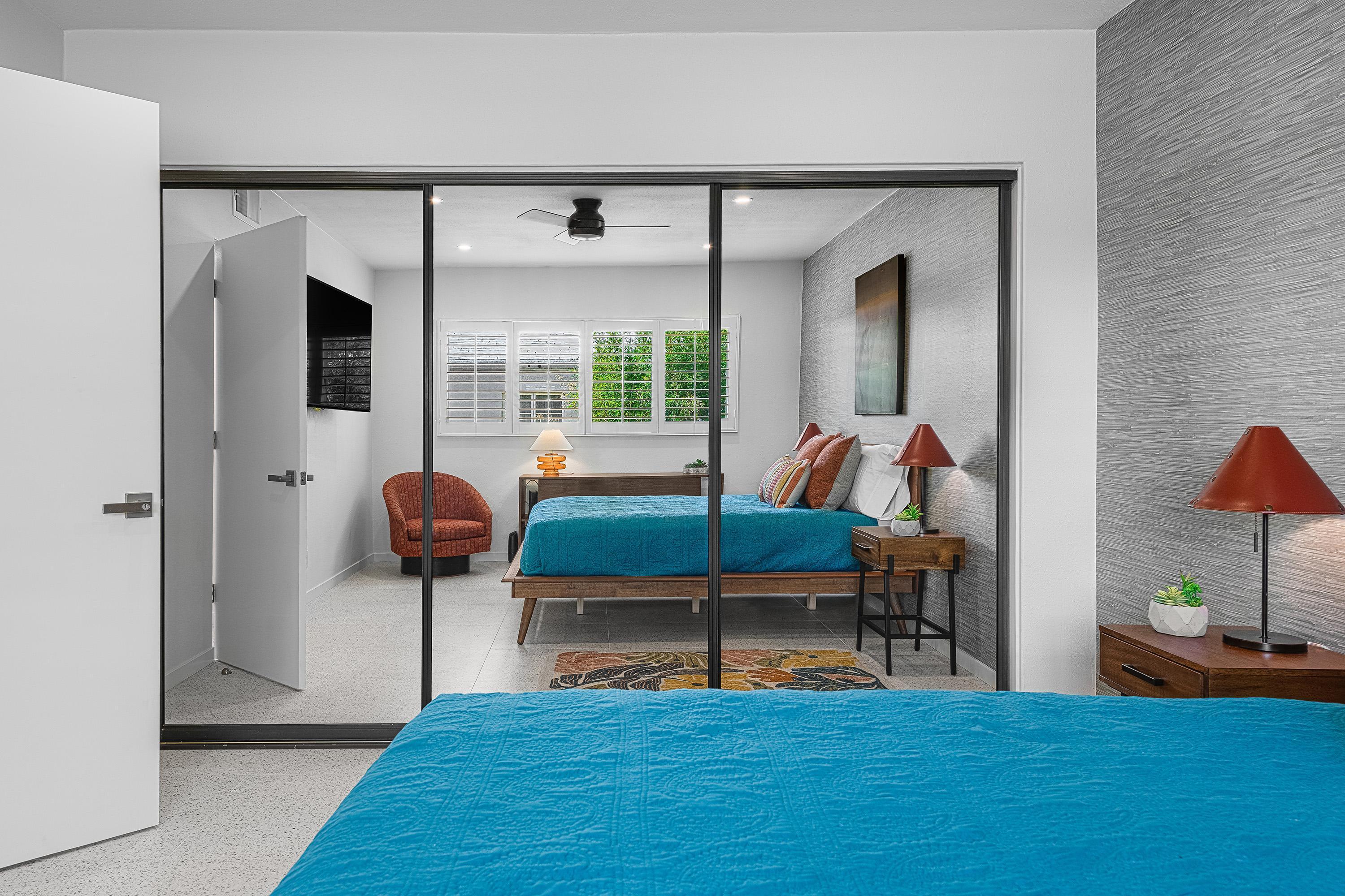 290 S San Jacinto DR Unit: 1