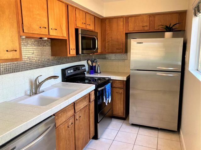 225 S Cahuilla RD