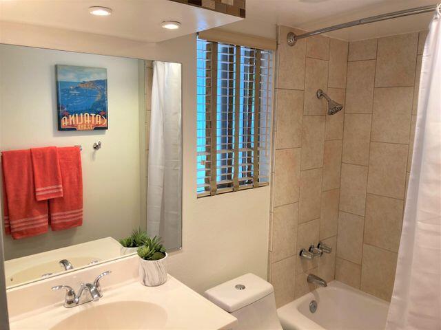 225 S Cahuilla RD