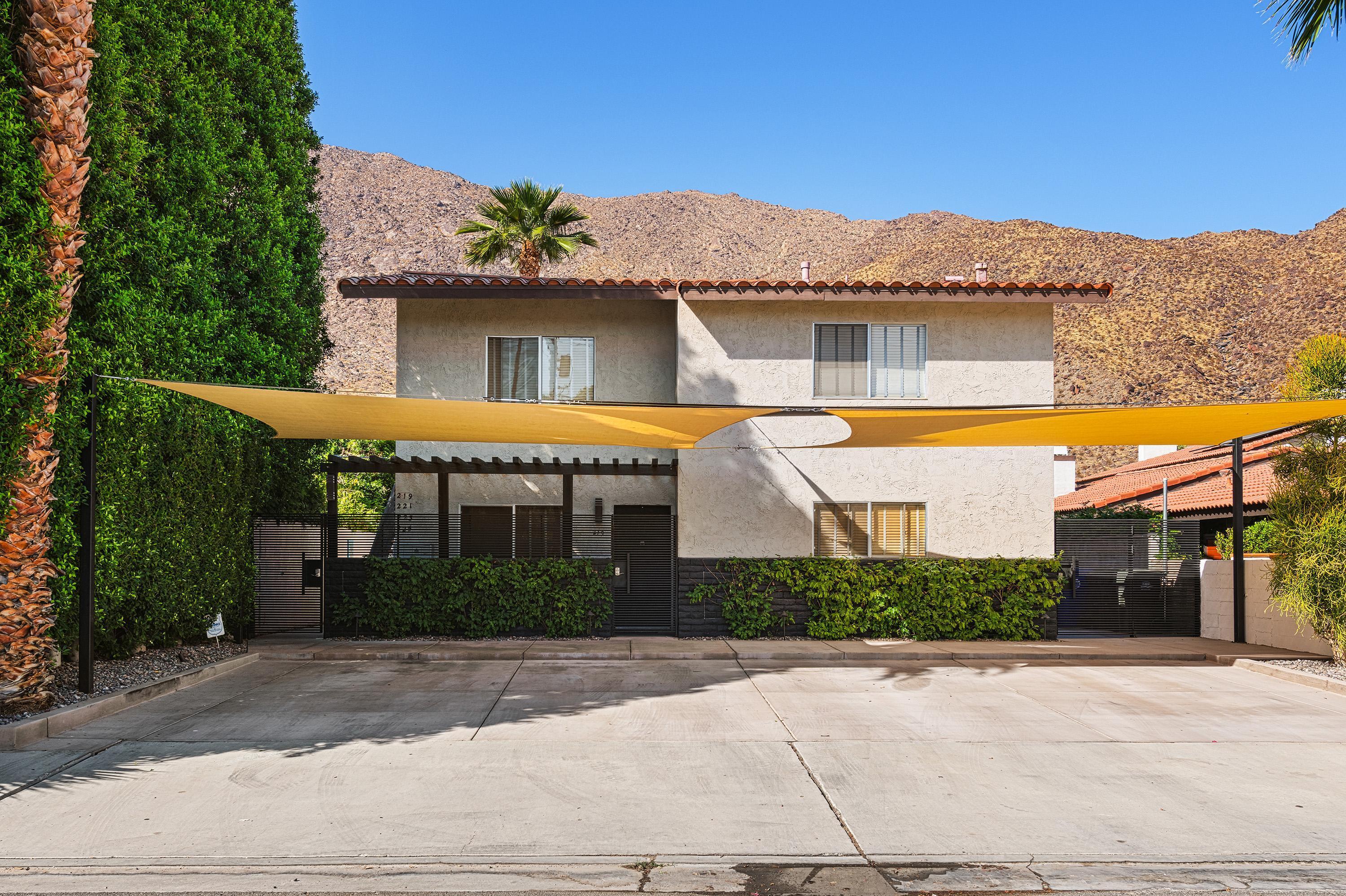 225 S Cahuilla RD