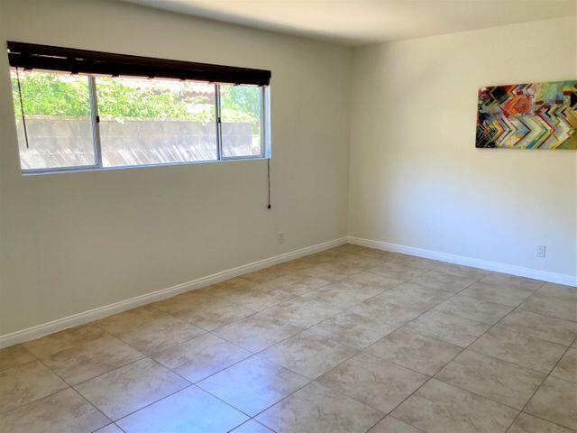 225 S Cahuilla RD