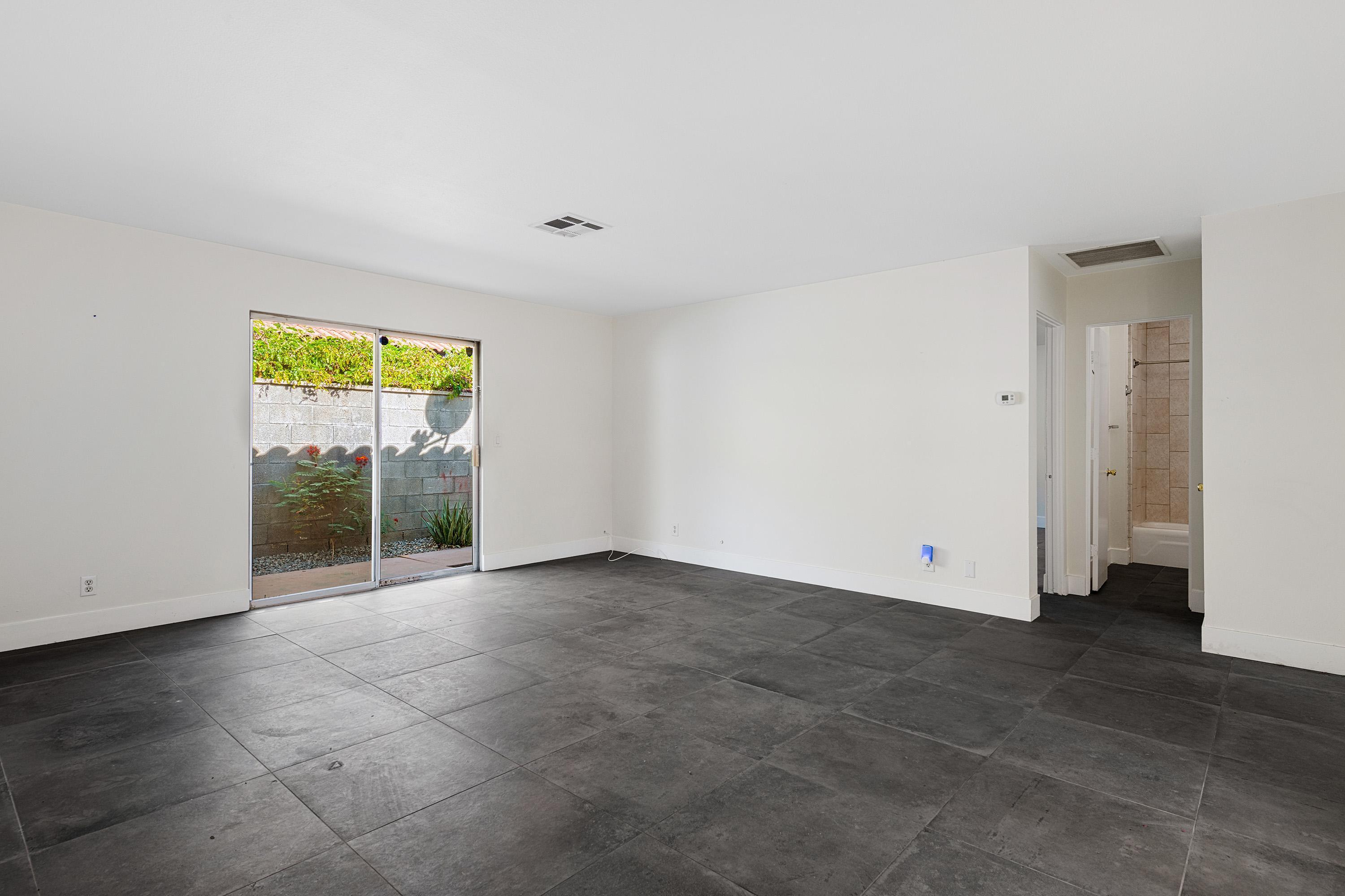 225 S Cahuilla RD