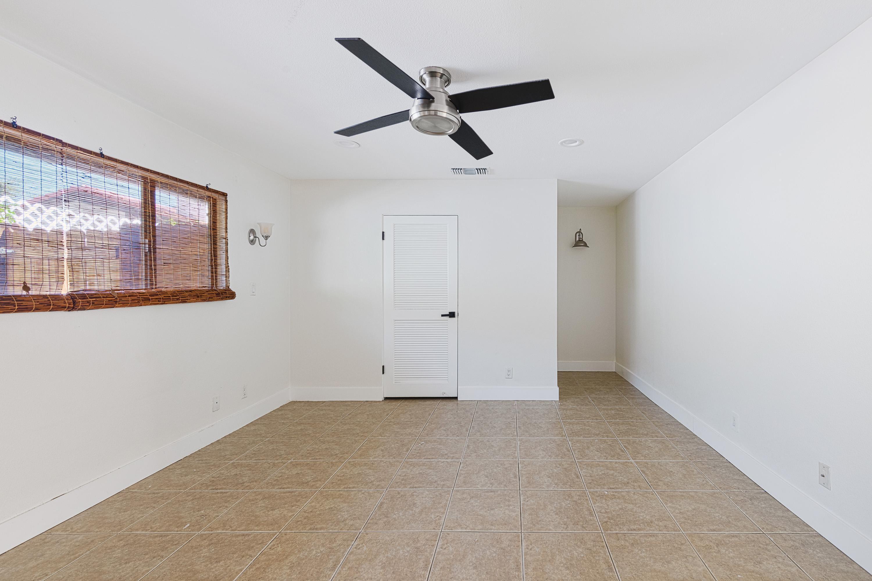 225 S Cahuilla RD