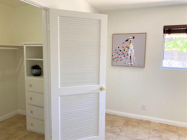 225 S Cahuilla RD