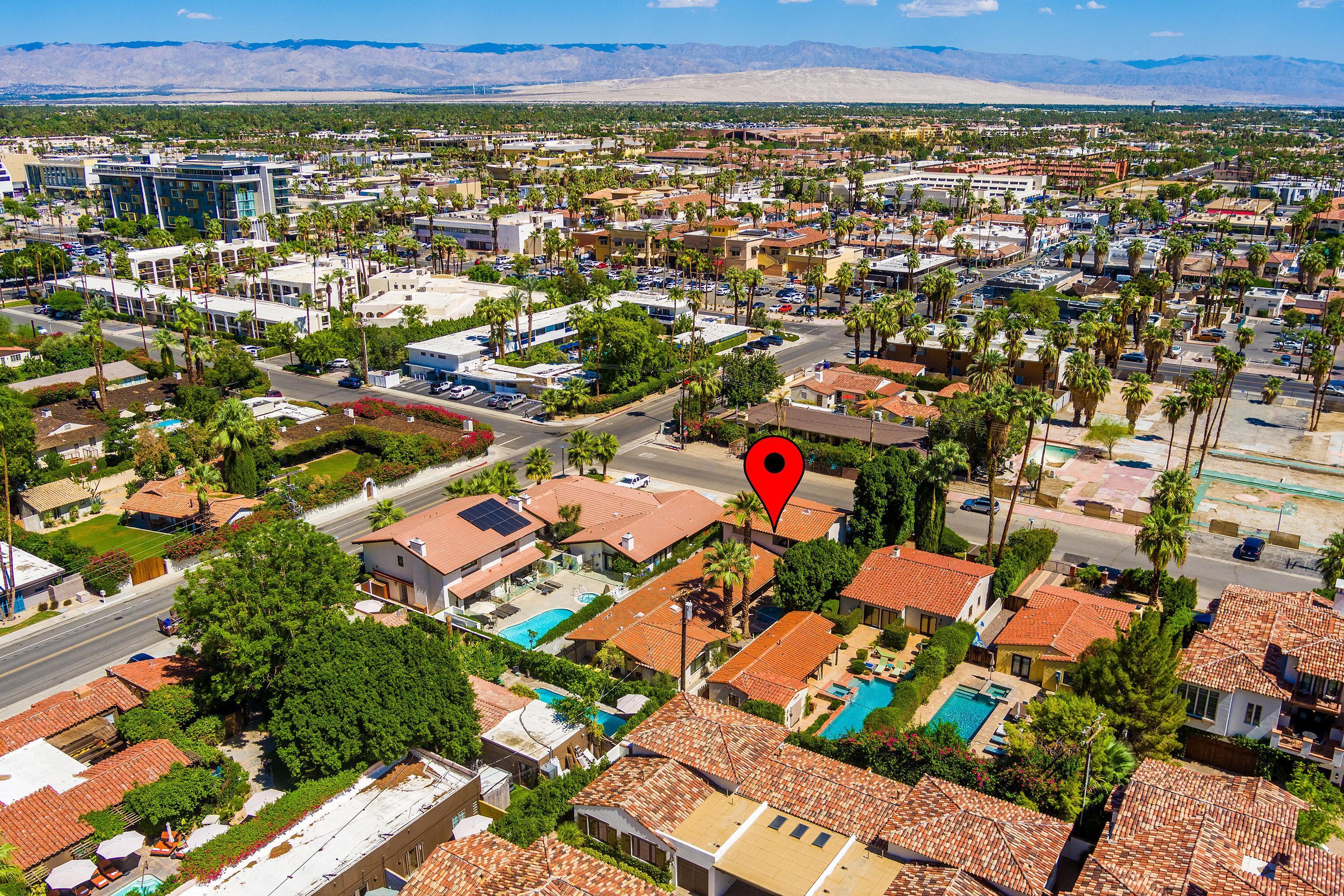 225 S Cahuilla RD