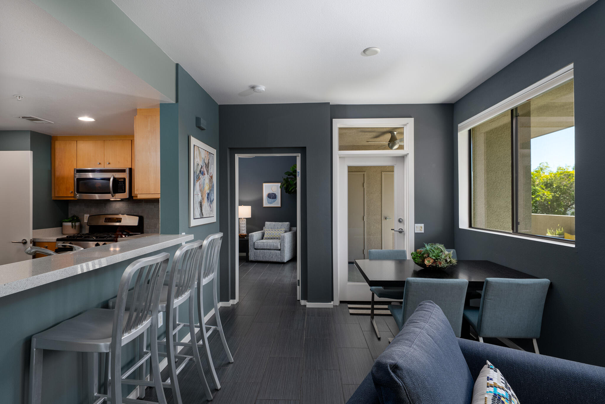 850 E Palm Canyon DR Unit: 205