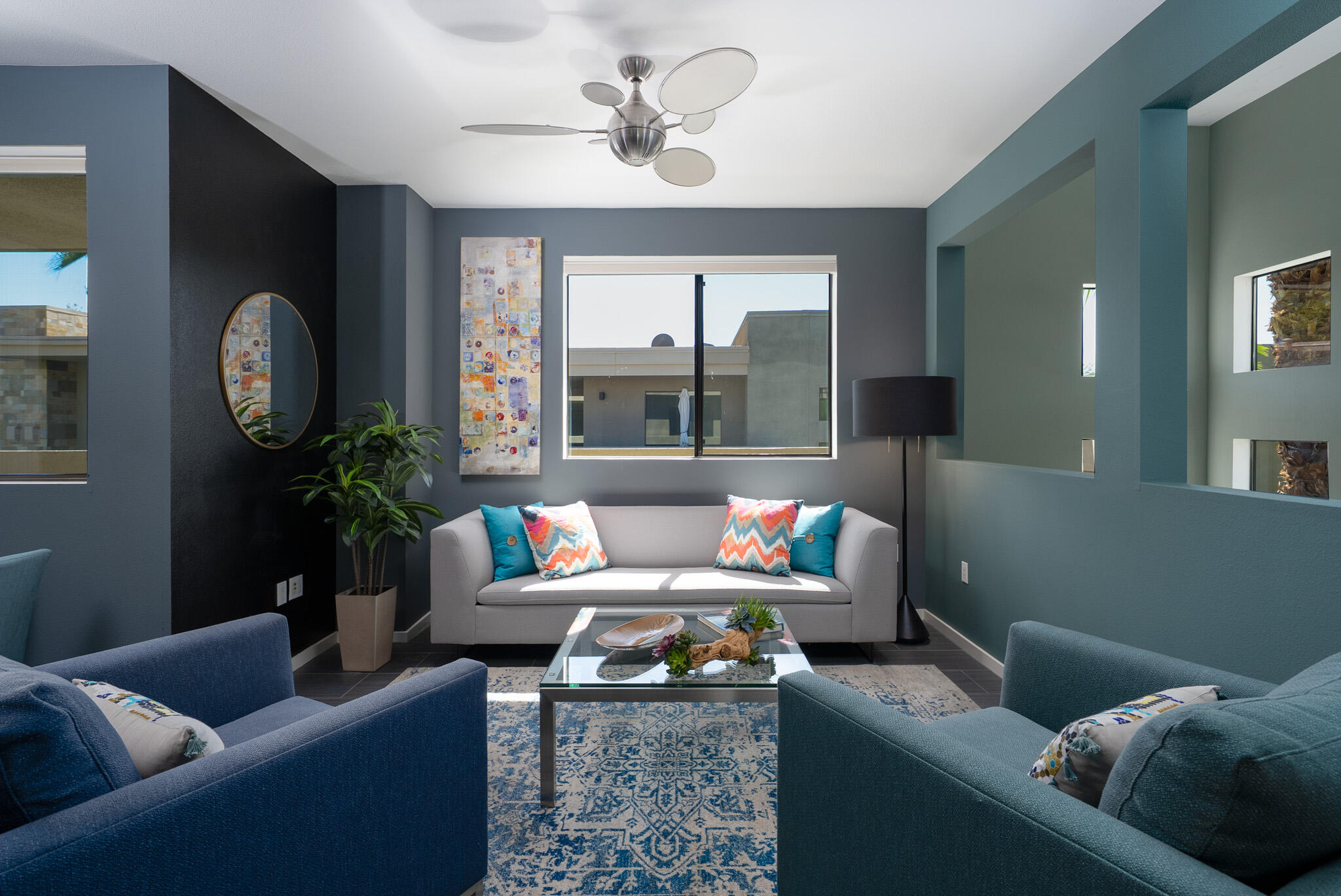 850 E Palm Canyon DR Unit: 205