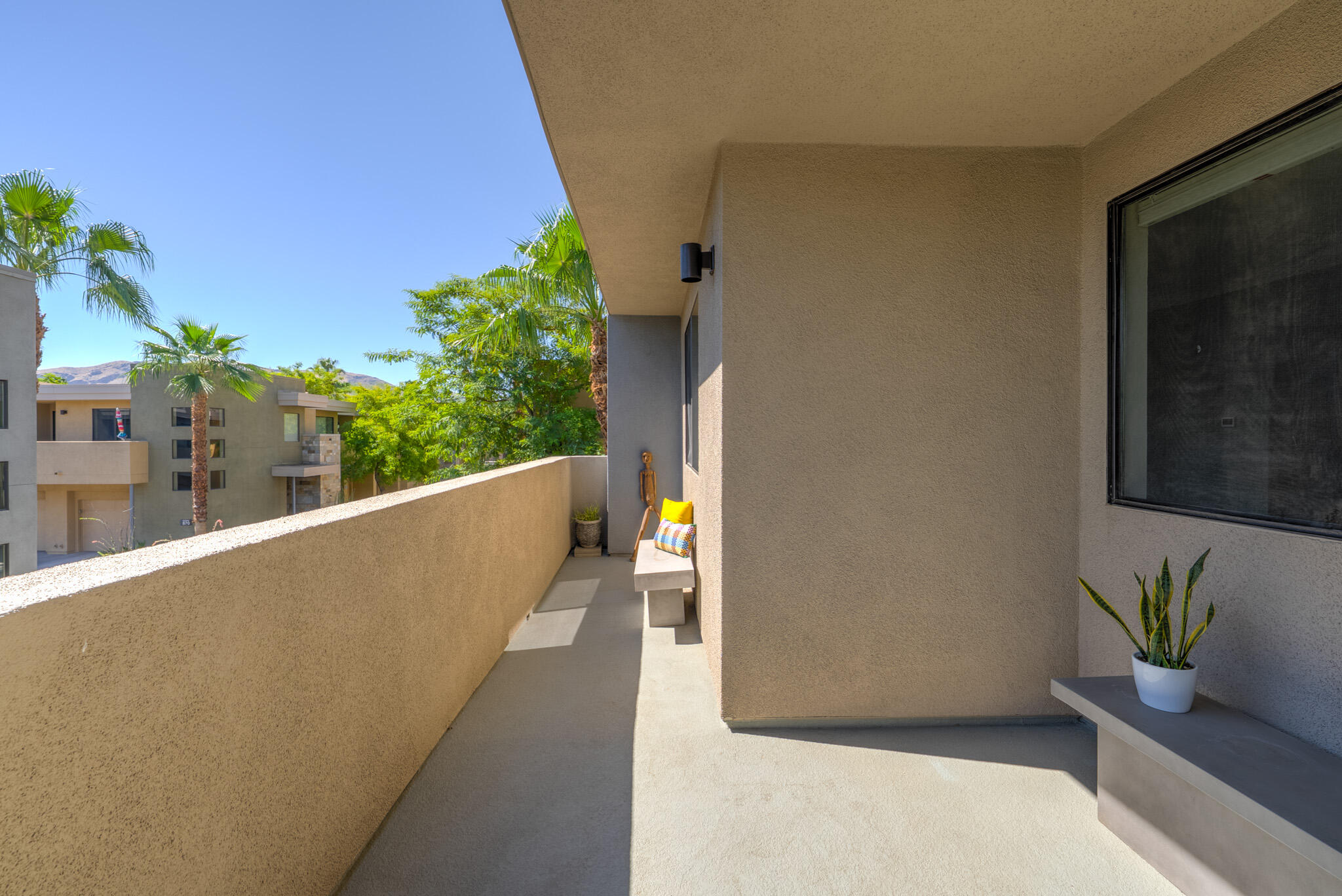 850 E Palm Canyon DR Unit: 205