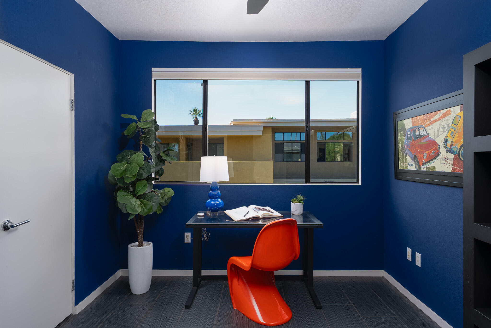850 E Palm Canyon DR Unit: 205