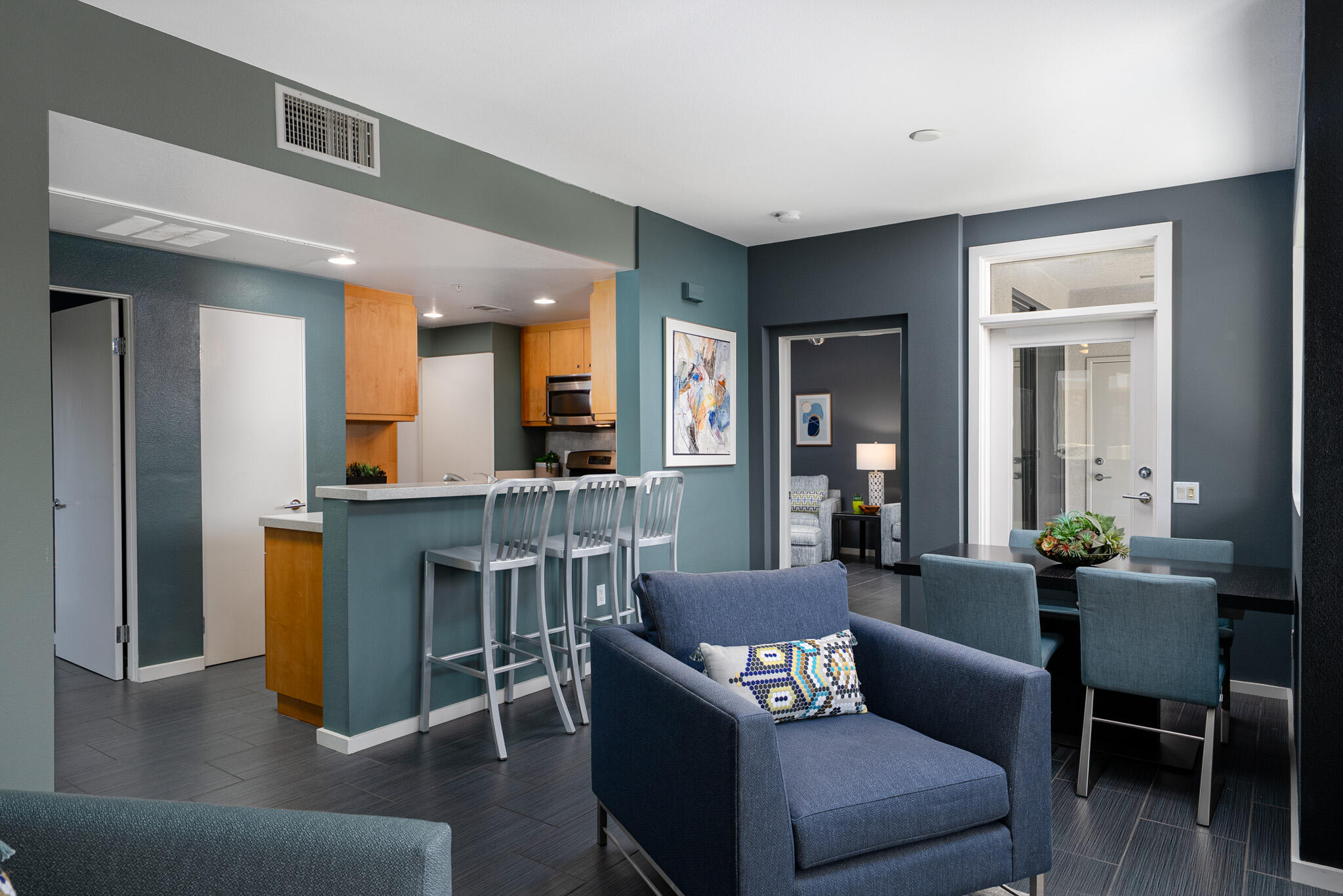 850 E Palm Canyon DR Unit: 205