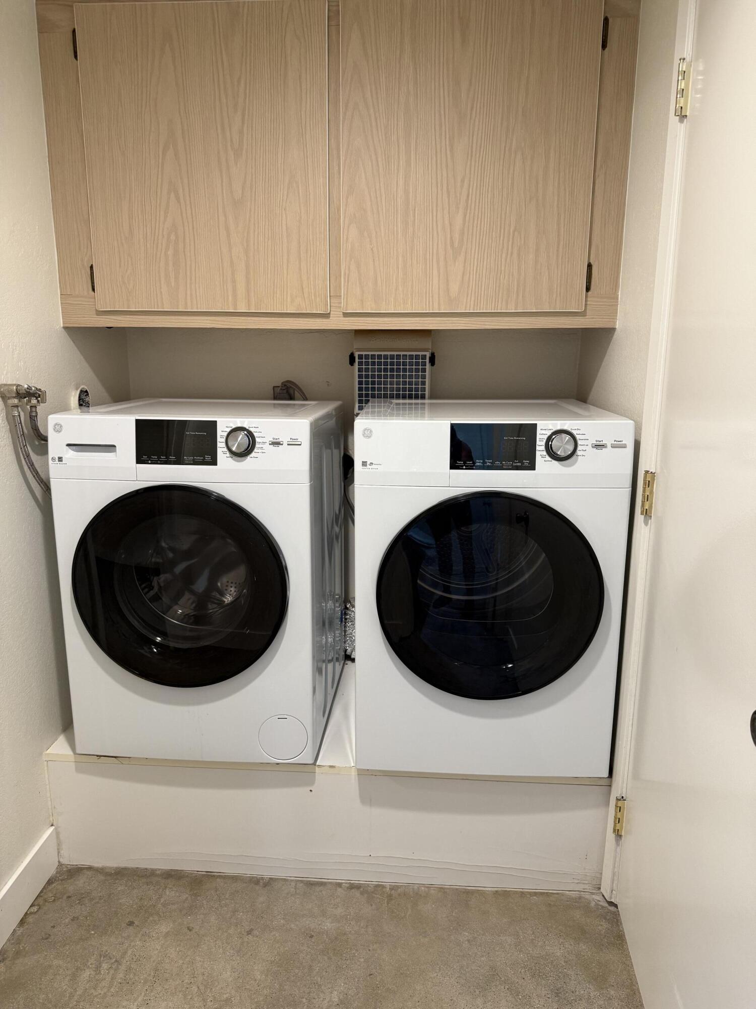 1833 S Araby DR Unit: 32