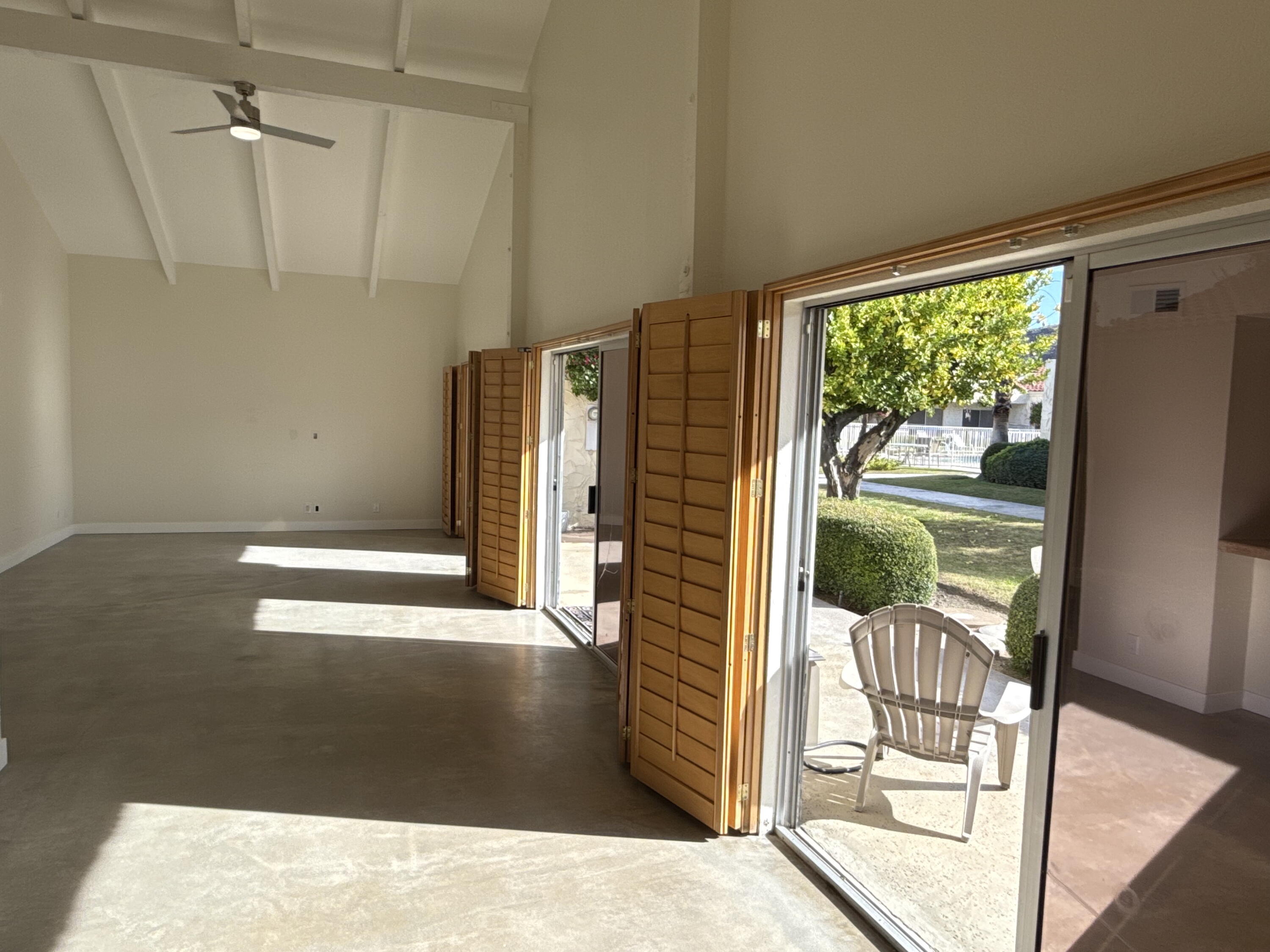 1833 S Araby DR Unit: 32