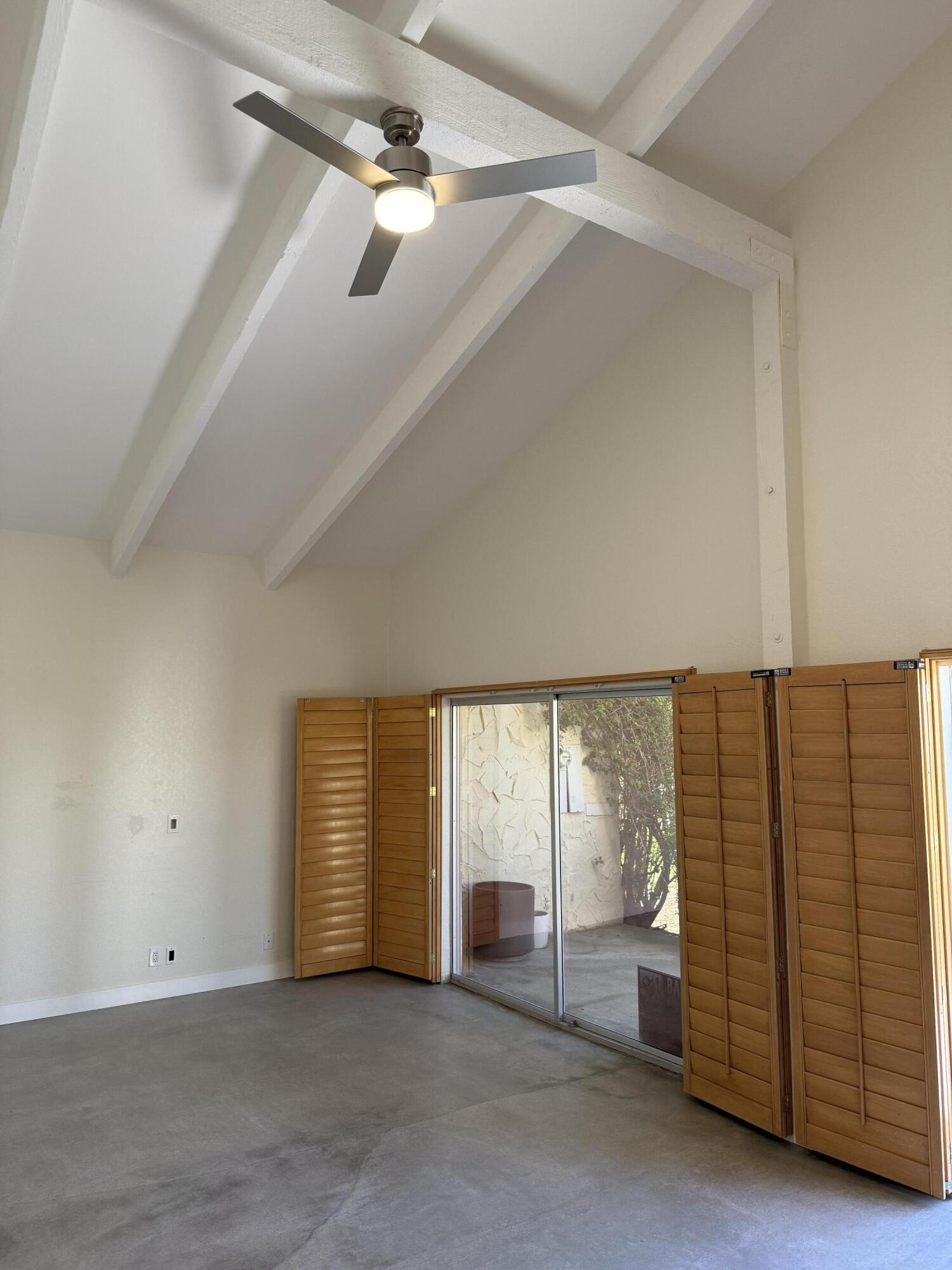 1833 S Araby DR Unit: 32