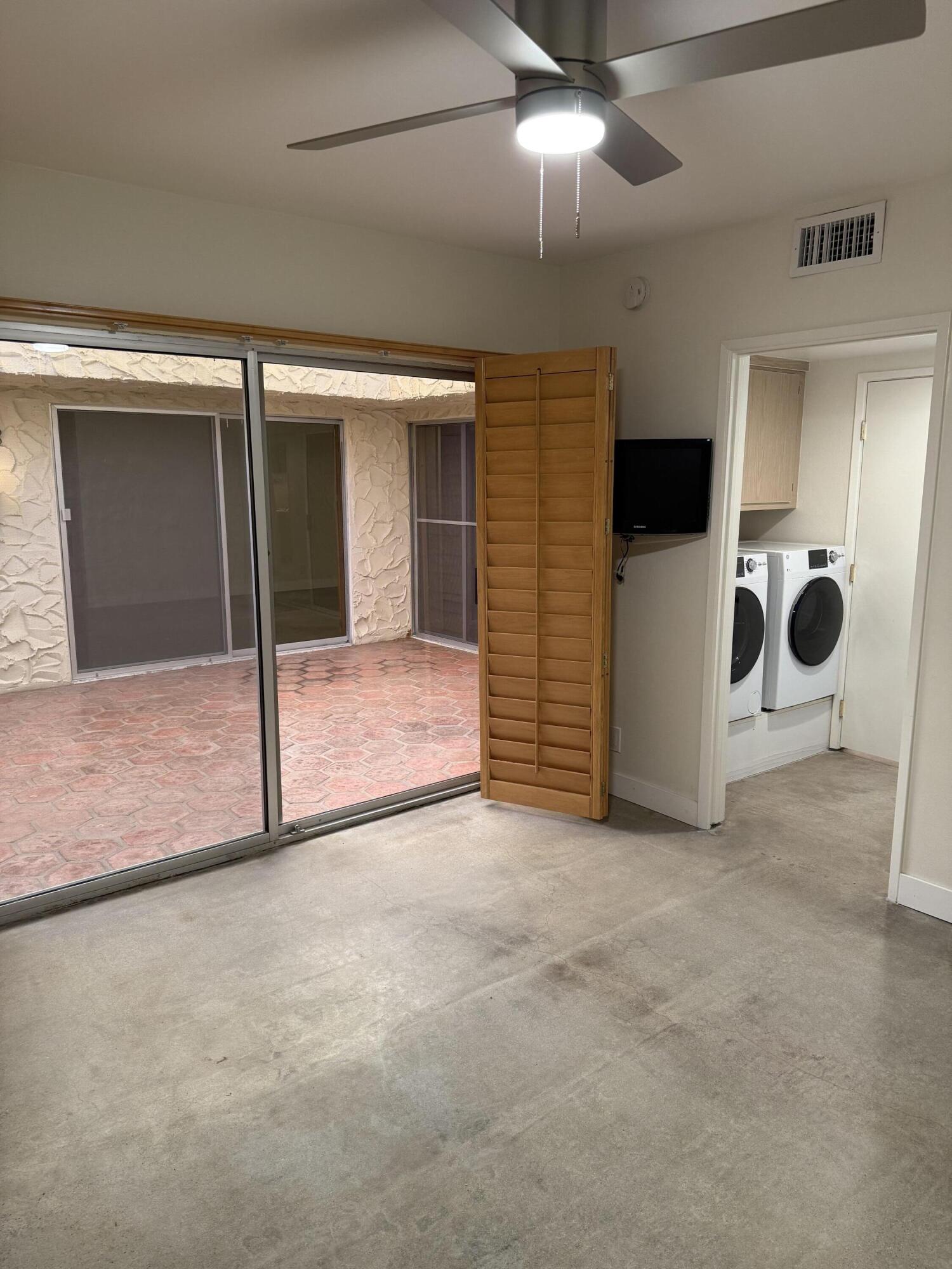 1833 S Araby DR Unit: 32