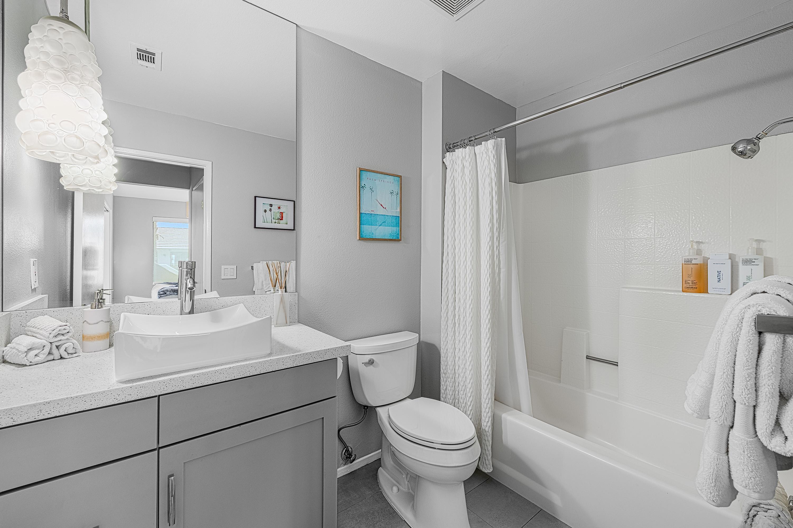 353 N Hermosa DR Unit: 9c2